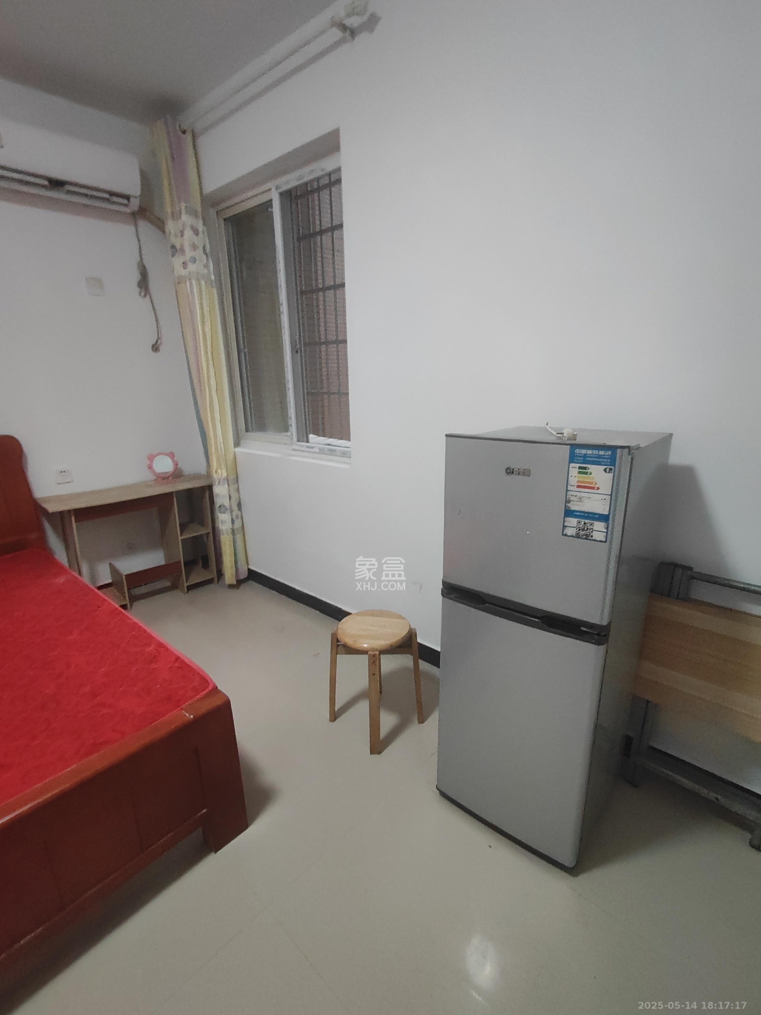 和馨园  1室0厅0卫   1000.00元/月室内图