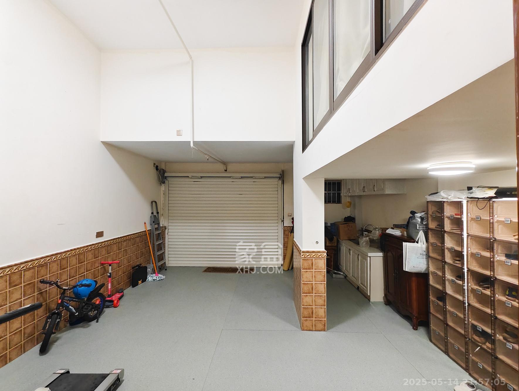 保利城（中航城国际社区、郡原美村）  5室2厅3卫   288.00万其他