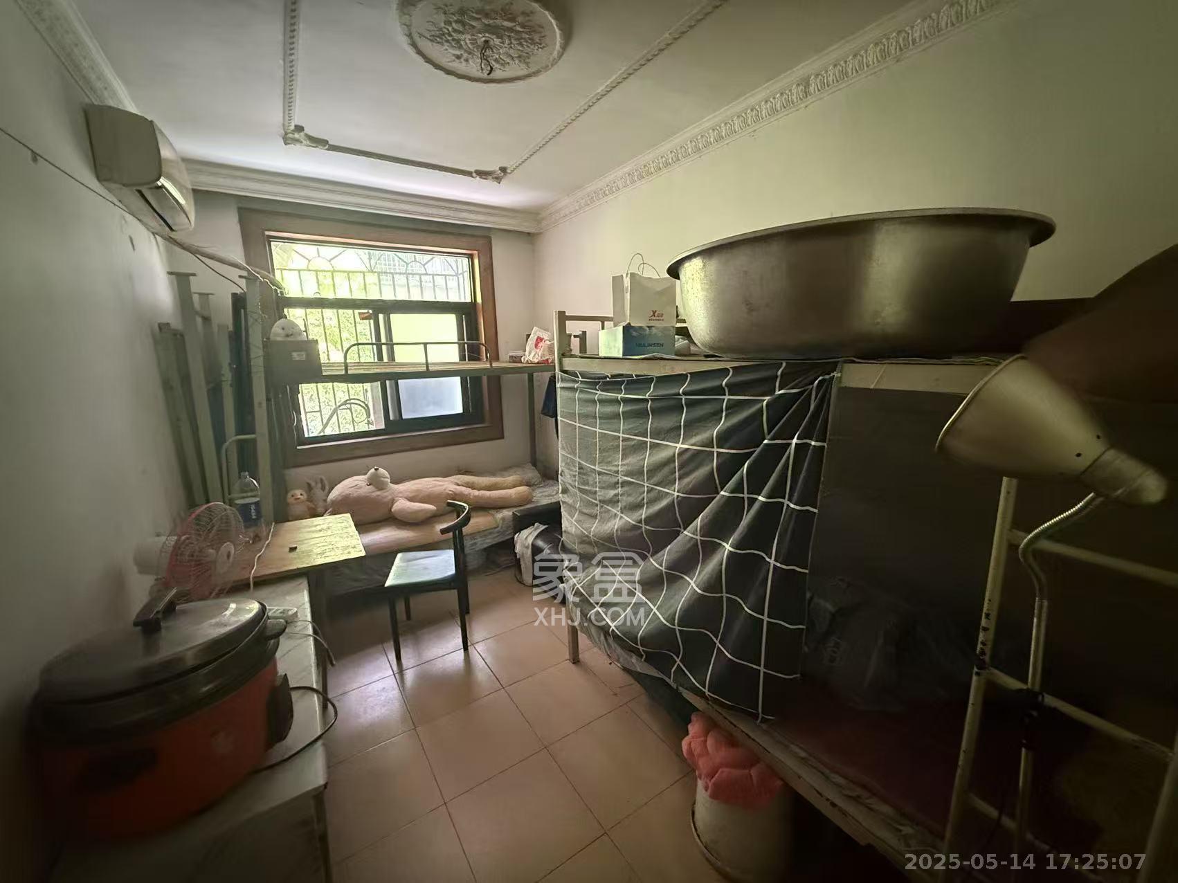 吉景小区 3室1厅1卫 2800.0元/月 吉景小区 3室1厅1卫 2800.0元/月室内图