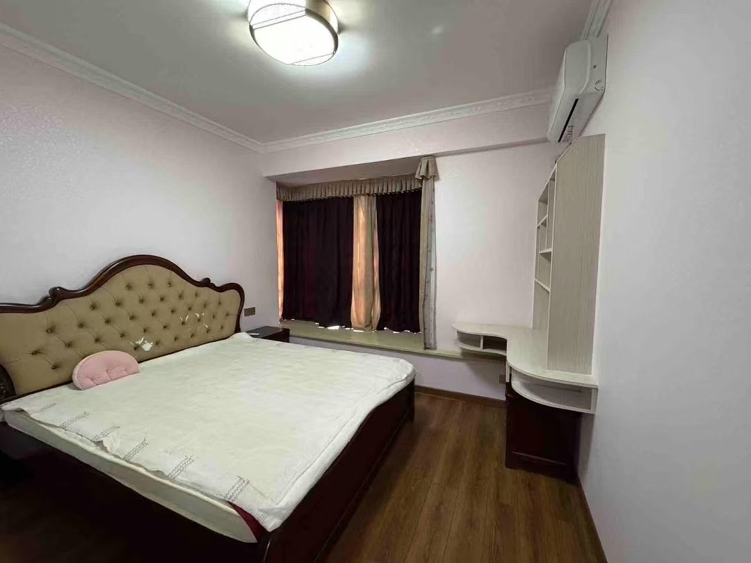 五洲锦城  3室2厅1卫    2200.0元/月 五洲锦城  3室2厅1卫    2200.0元/月室内图