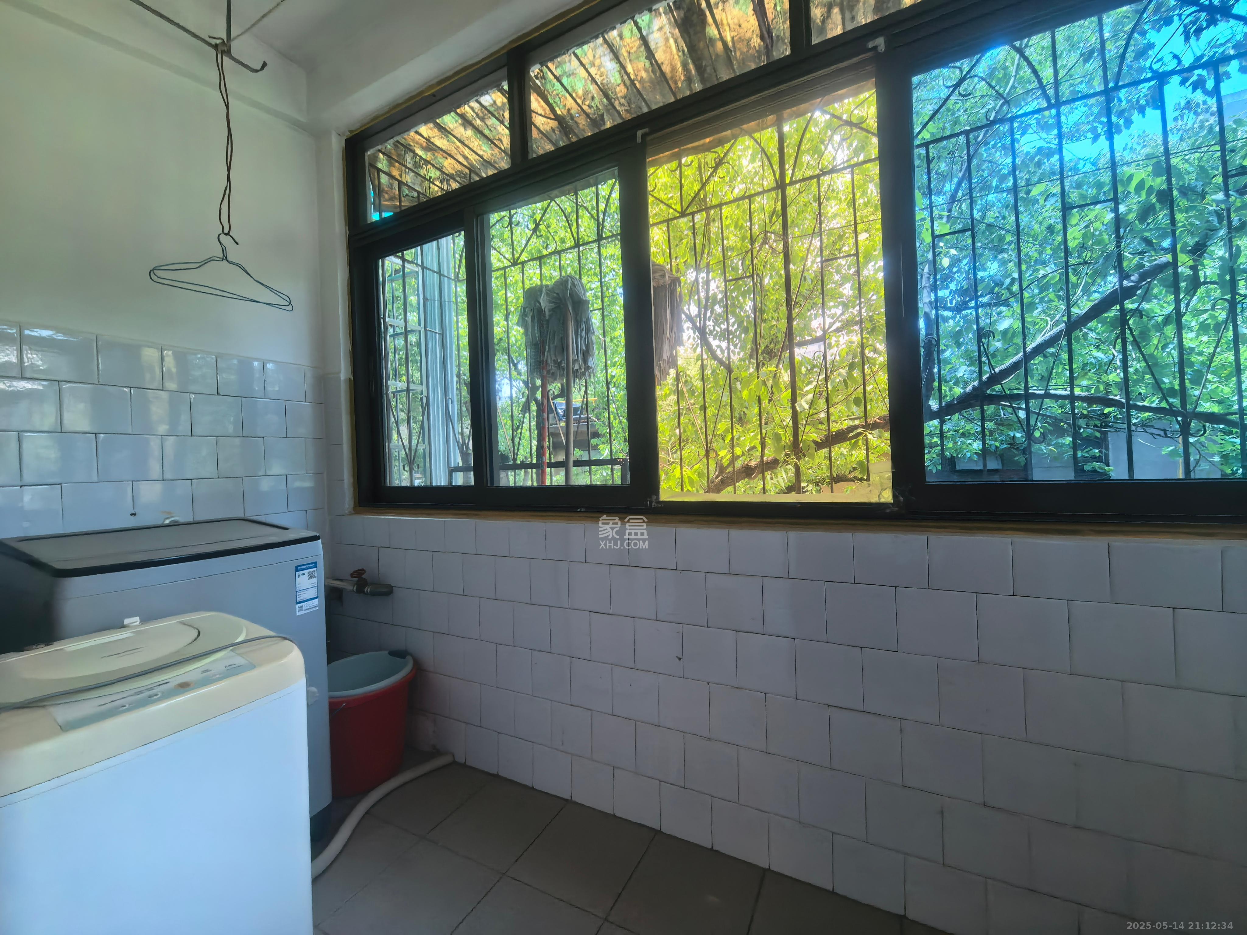 湘农桥社区 2室1厅1卫 2000.0元/月 湘农桥社区 2室1厅1卫 2000.0元/月室内图