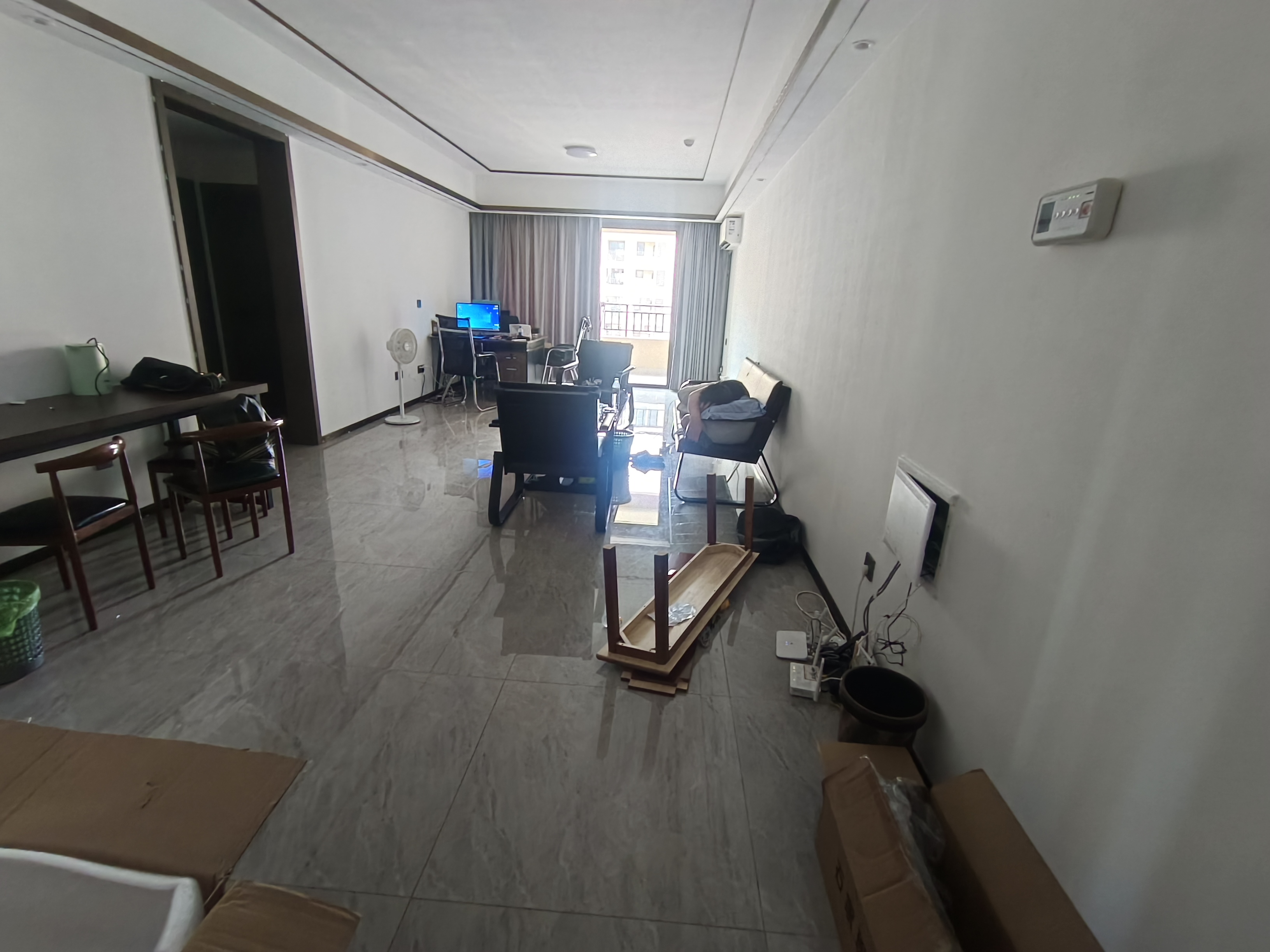 海航豪庭南苑  2室1厅1卫    255.0万 海航豪庭南苑  2室1厅1卫    255.0万客厅