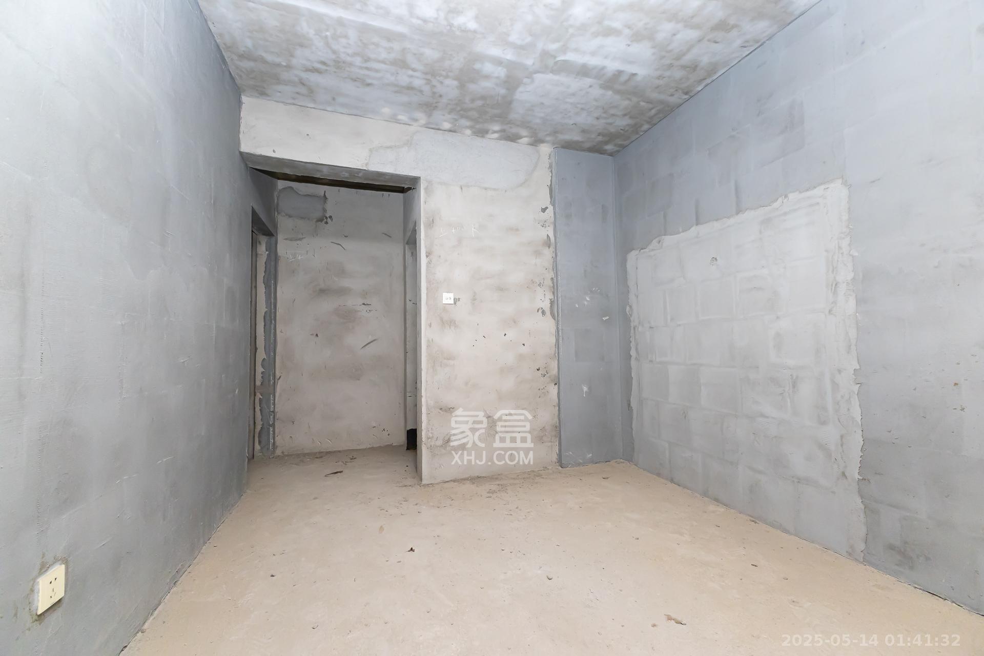 乾源国际 3室2厅2卫 74.0万 乾源国际 3室2厅2卫 74.0万卧室