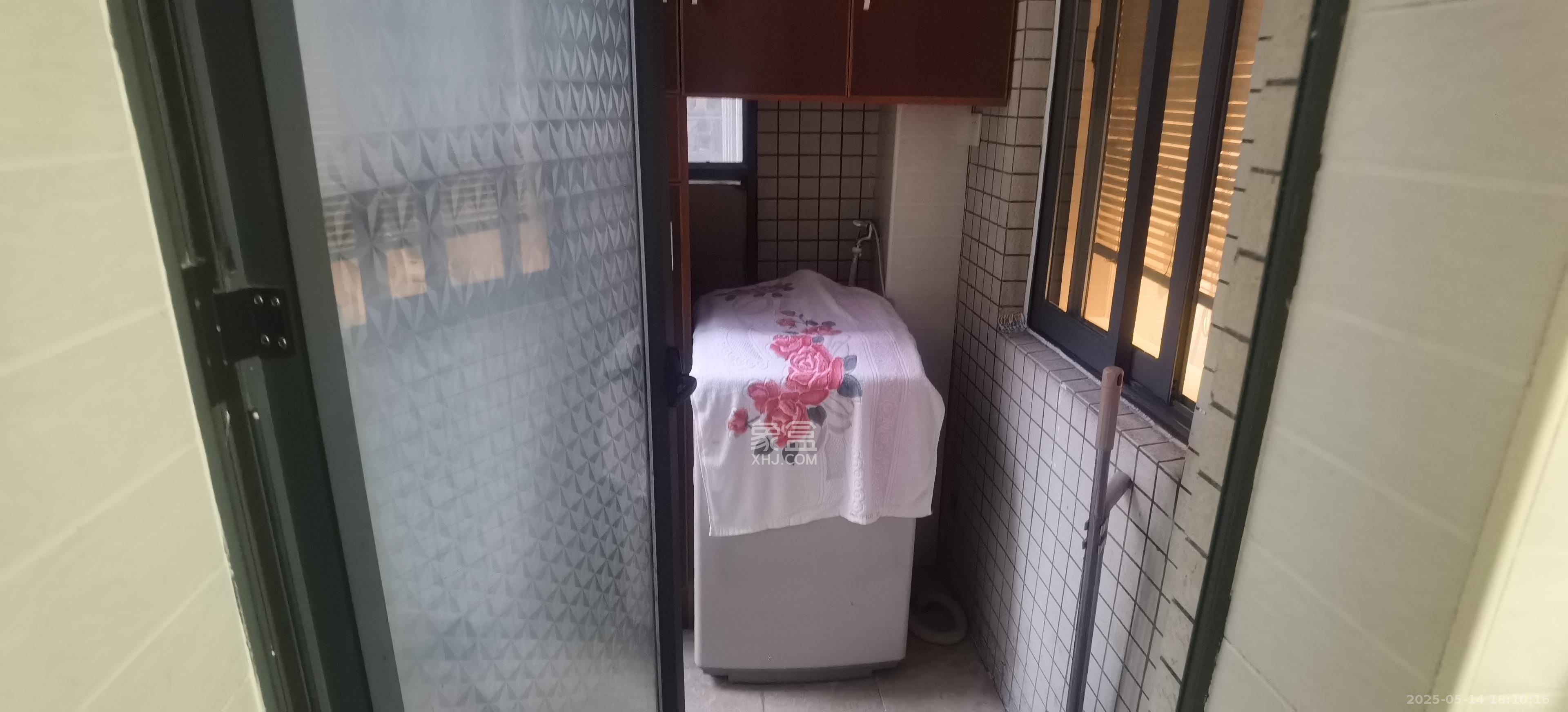 金麓国际 3室2厅1卫 2250.0元/月 金麓国际 3室2厅1卫 2250.0元/月室内图