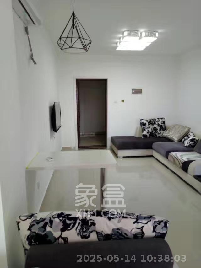 湘楚华庭  2室2厅1卫    1600.0元/月 湘楚华庭  2室2厅1卫    1600.0元/月室内图1