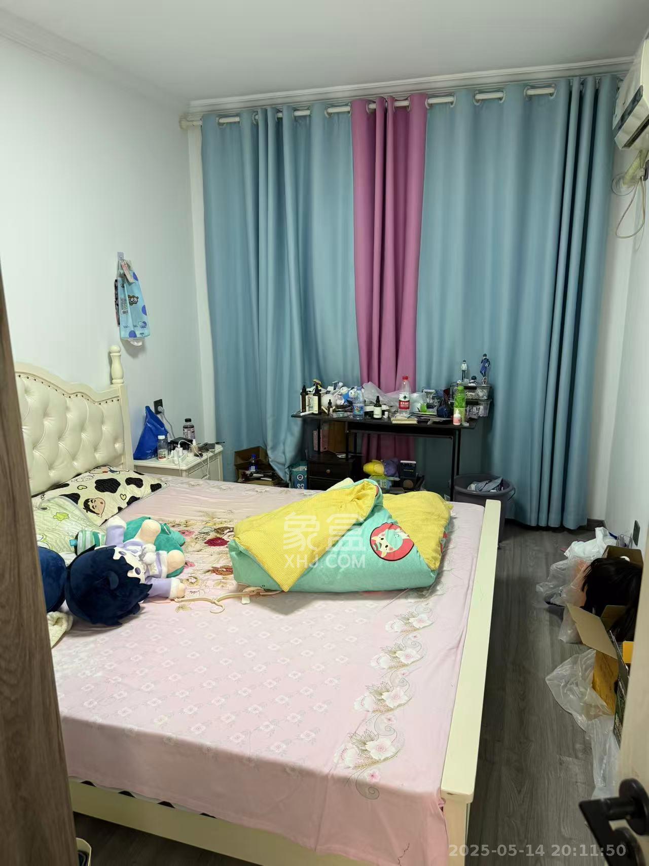 红旗社区  2室1厅1卫   2500.00元/月