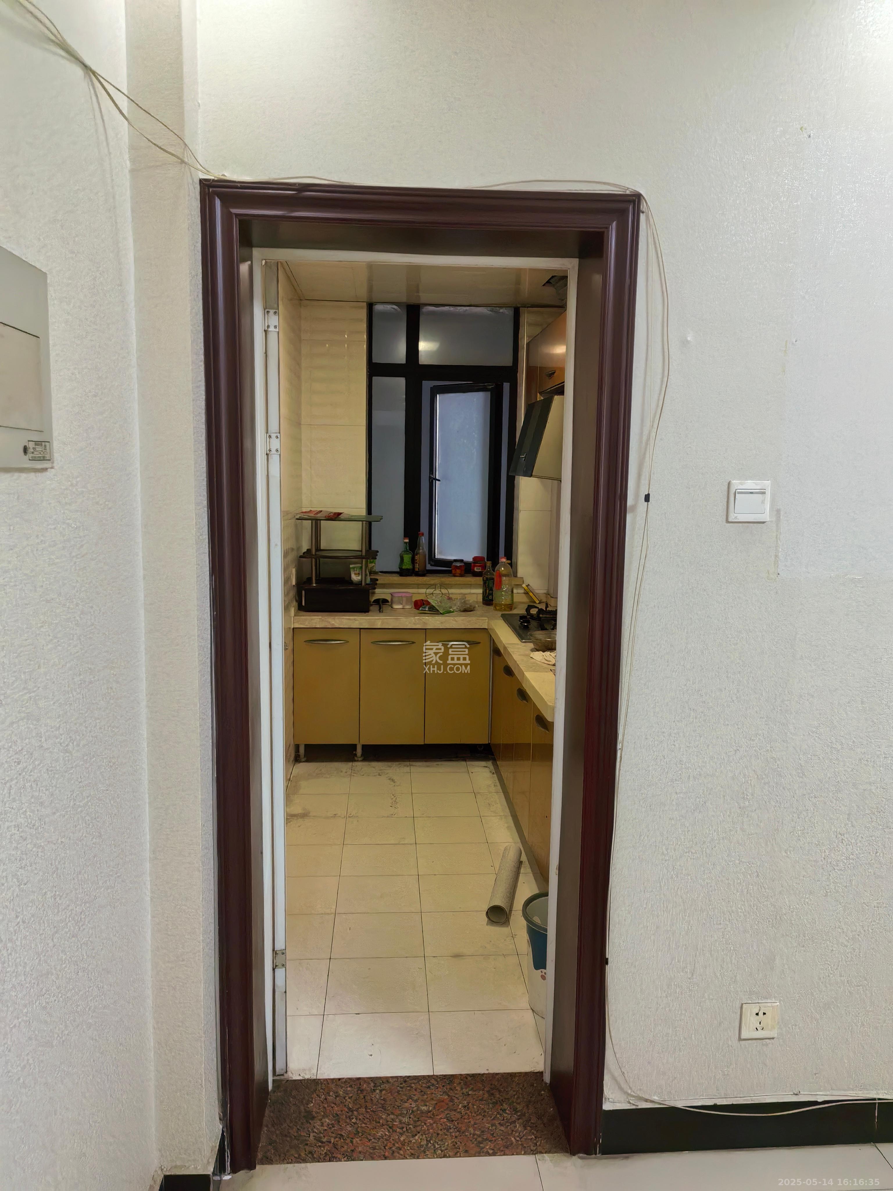 鑫远杰座  2室2厅1卫    2000.0元/月室内图