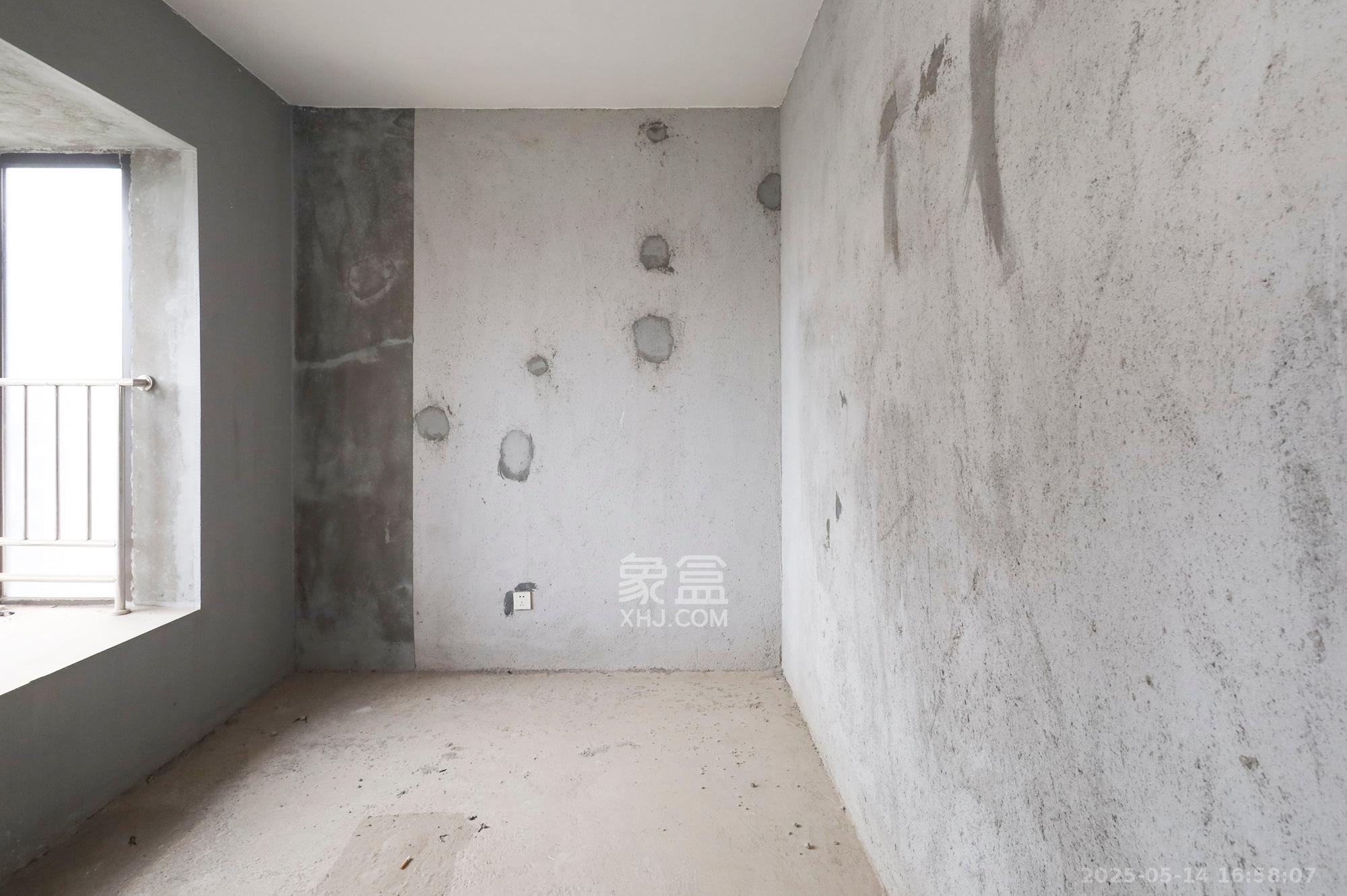 鸿邦国际城 3室2厅2卫 65.0万 鸿邦国际城 3室2厅2卫 65.0万卧室