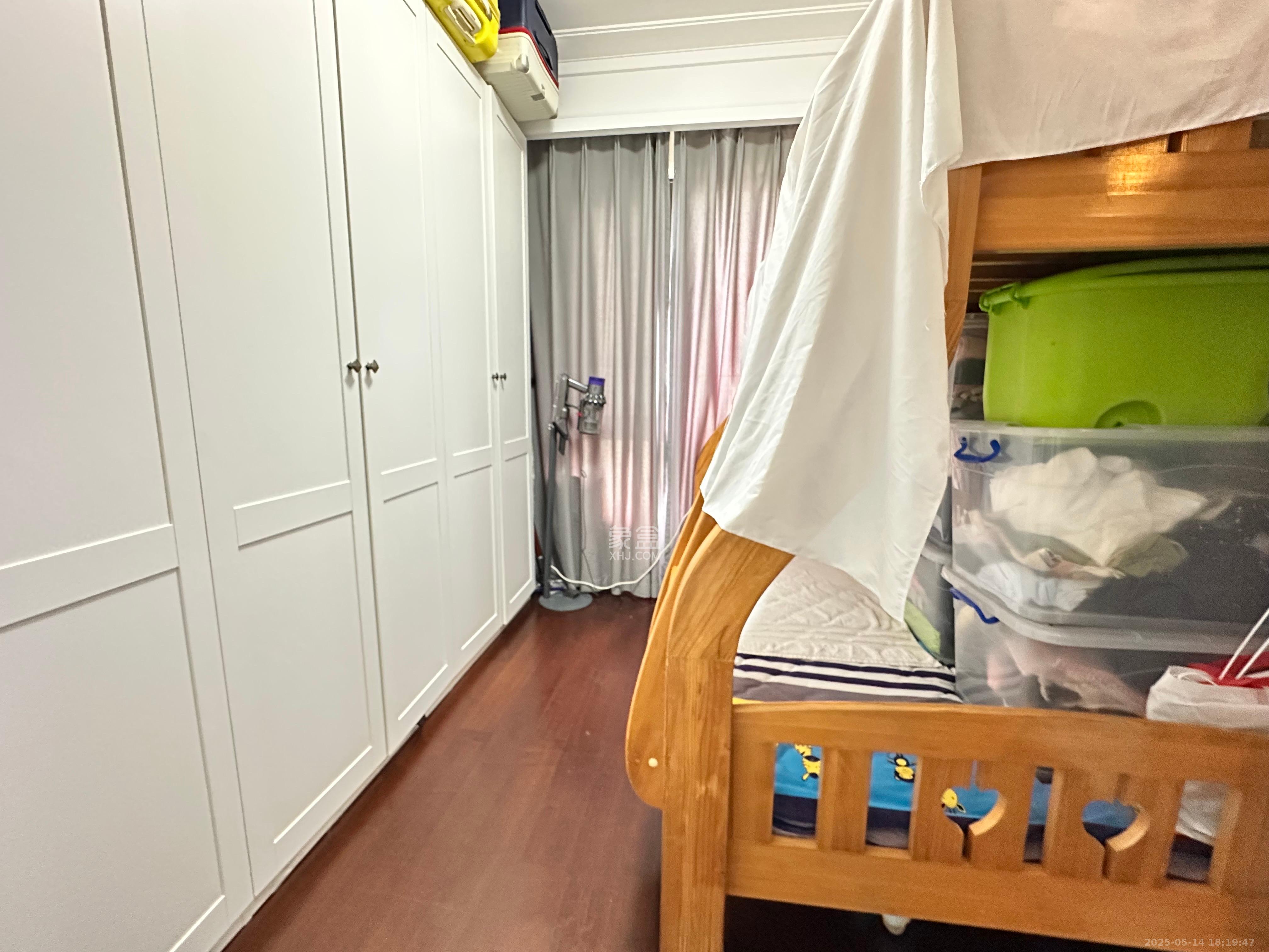 万科紫台  4室2厅2卫   8500.00元/月室内图