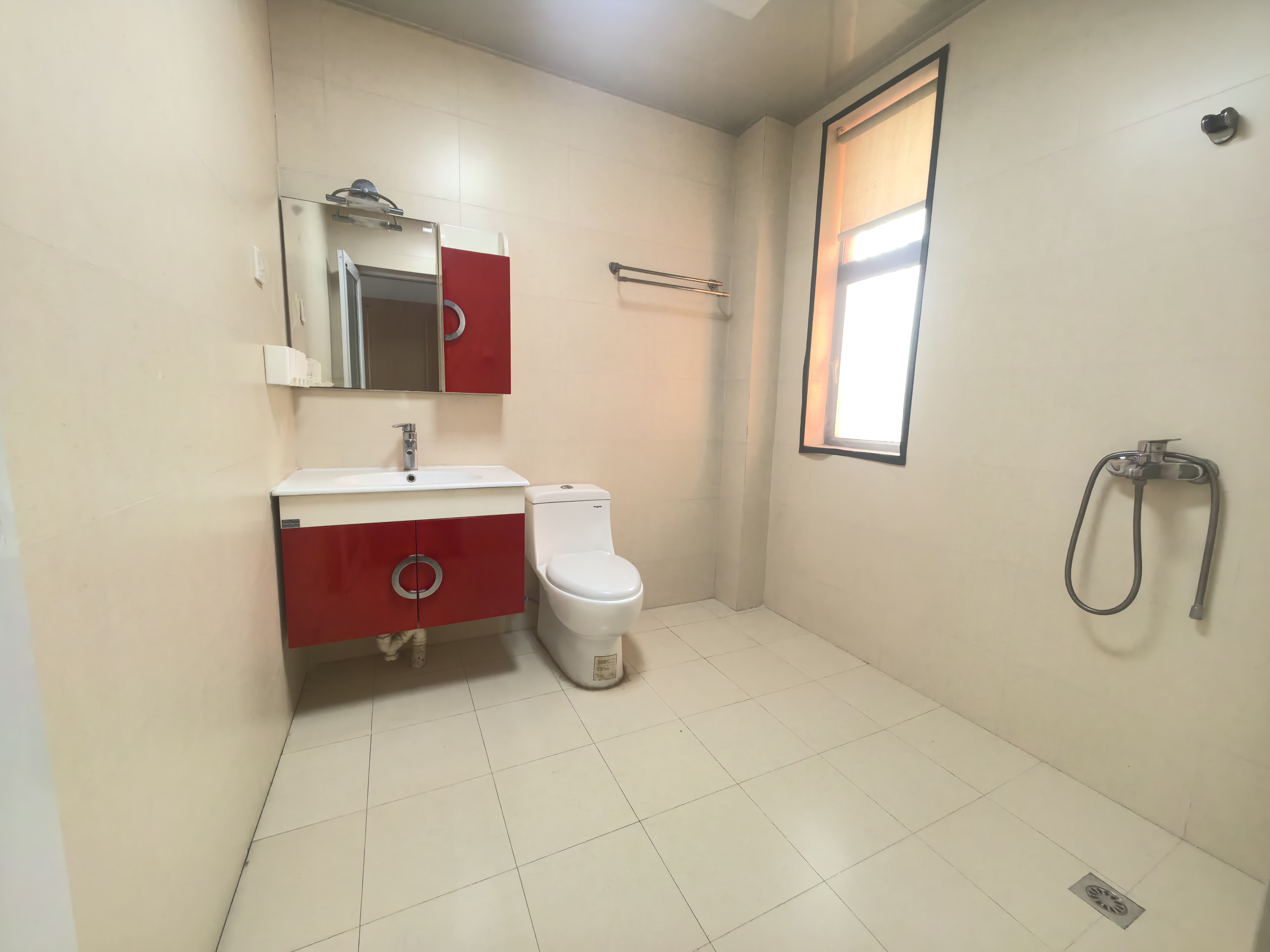 泉塘湾一期 3室2厅2卫 45.0万 泉塘湾一期 3室2厅2卫 45.0万室内图