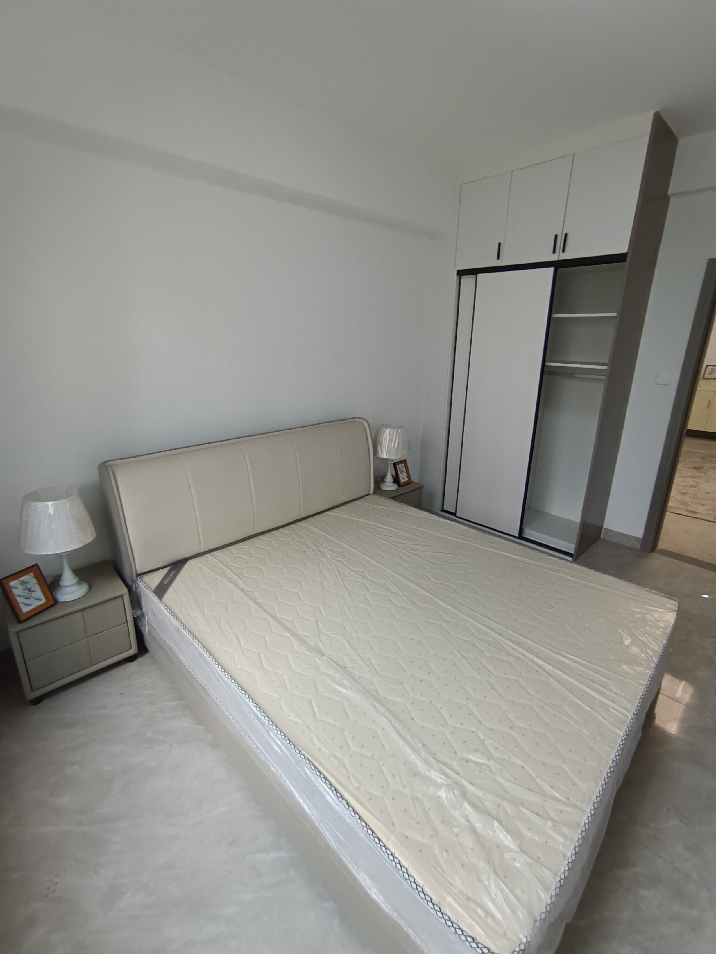 金竹园 5室2厅2卫 133.0万 金竹园 5室2厅2卫 133.0万客厅