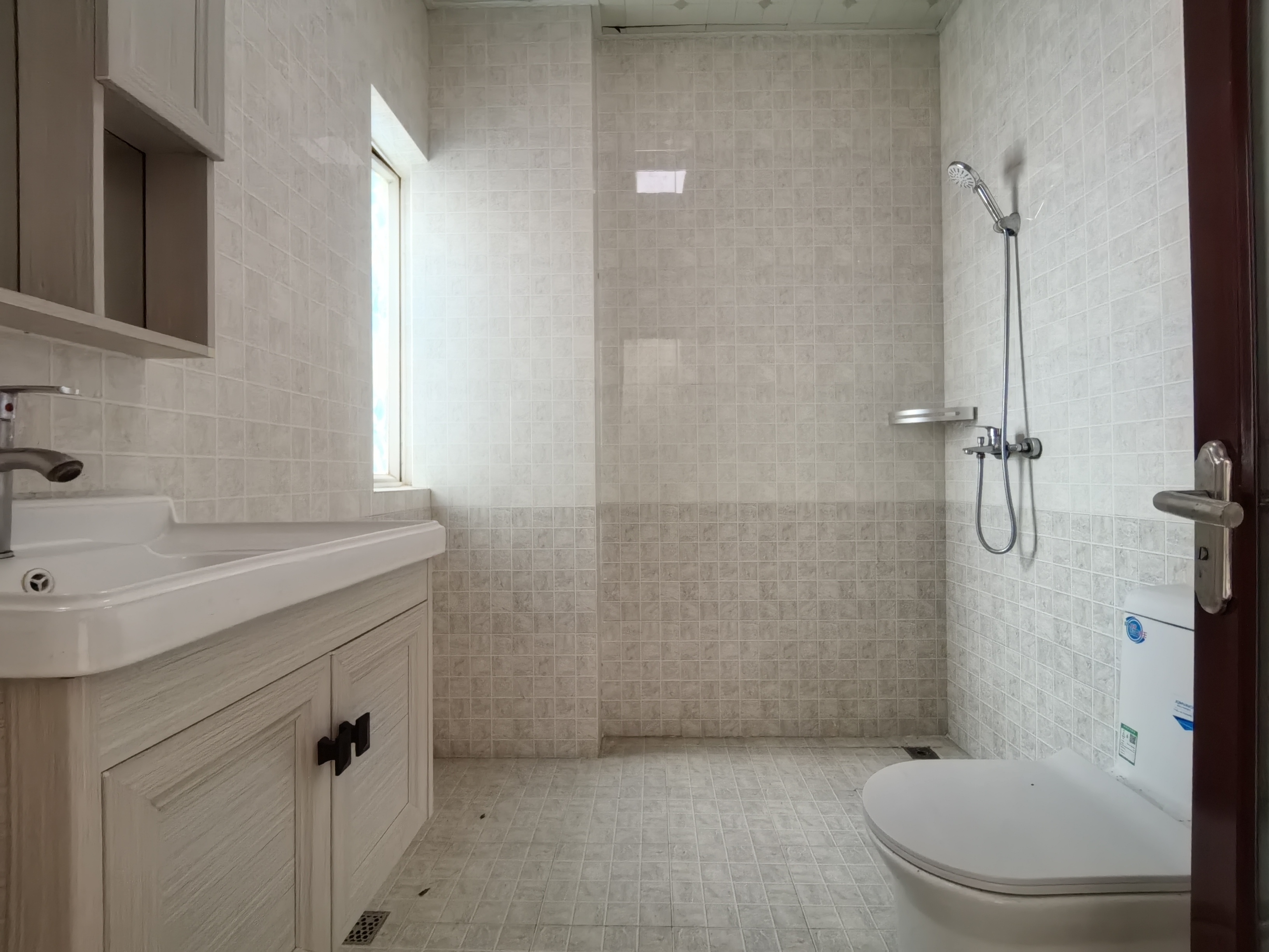 法苑里 3室2厅1卫 3300.00元/月 法苑里 3室2厅1卫 3300.00元/月室内图