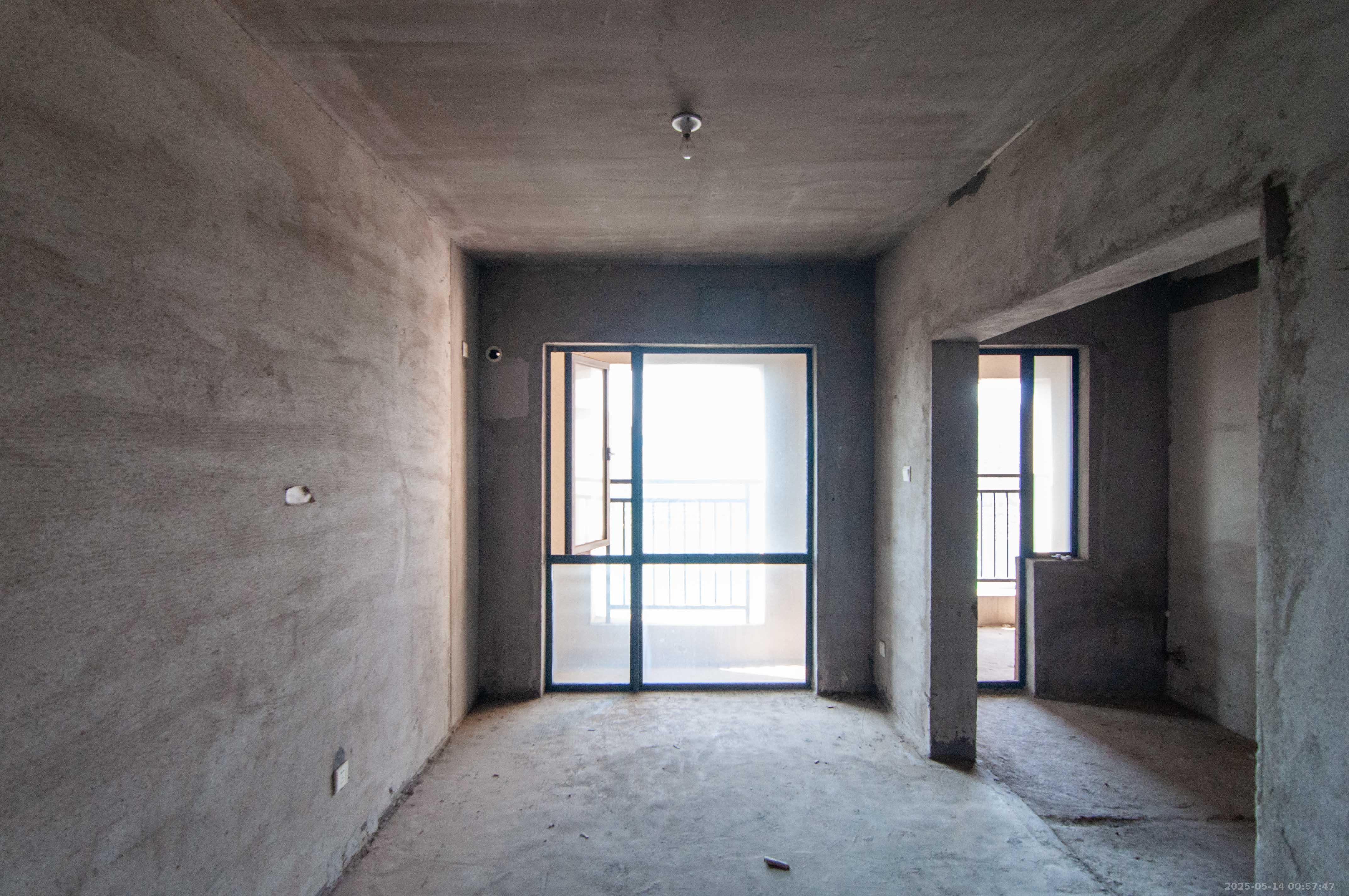 中海梅溪湖壹号 3室2厅2卫 178.0万 中海梅溪湖壹号 3室2厅2卫 178.0万其他