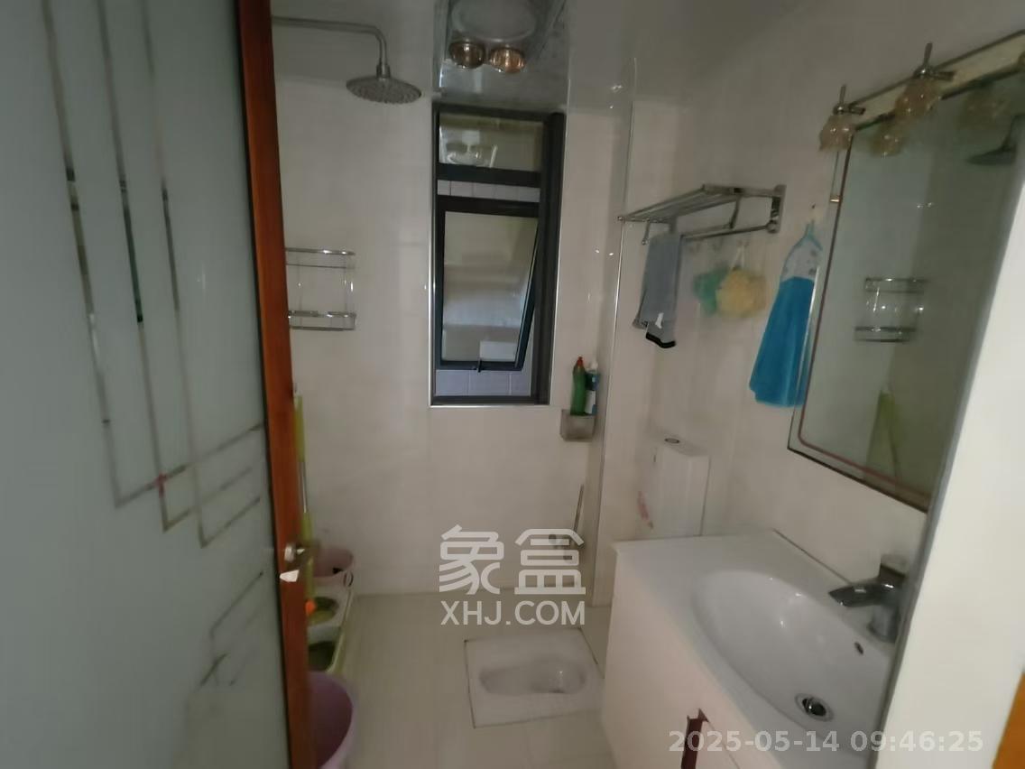 双湾国际（湘江御景花园）  3室2厅1卫   2300.00元/月室内图