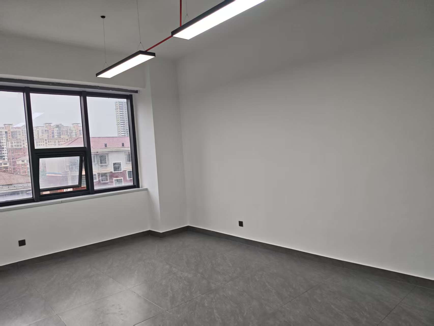 汇通国际  1室0厅0卫    2300.0元/月 汇通国际  1室0厅0卫    2300.0元/月室内图