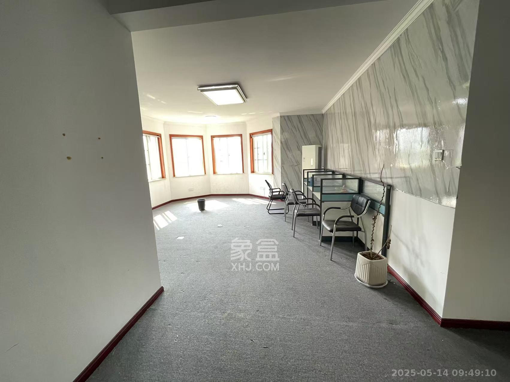 沁园春御院  3室2厅1卫   3600.00元/月