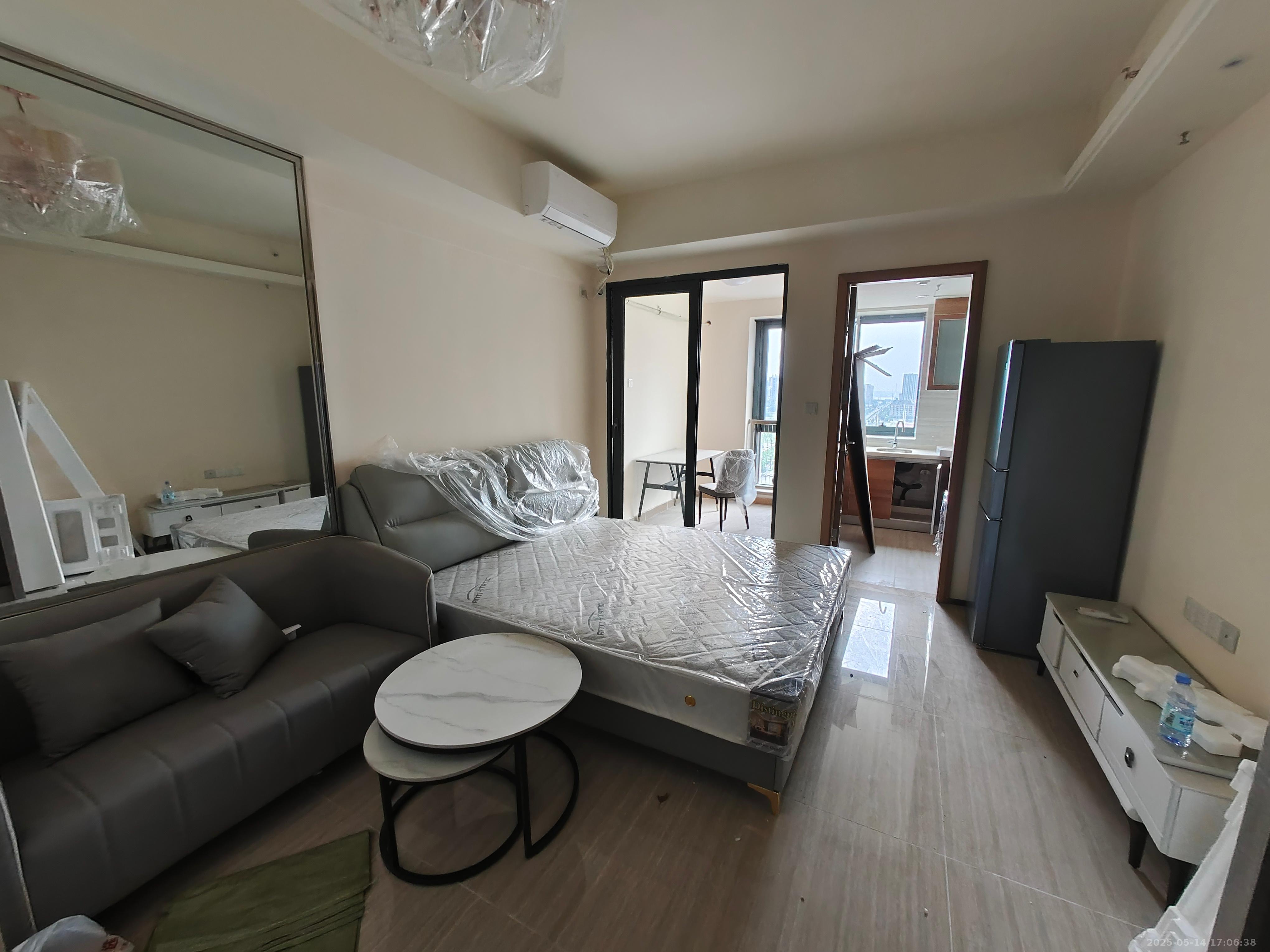 恒大华府 1室0厅0卫 1300.0元/月 恒大华府 1室0厅0卫 1300.0元/月室内图