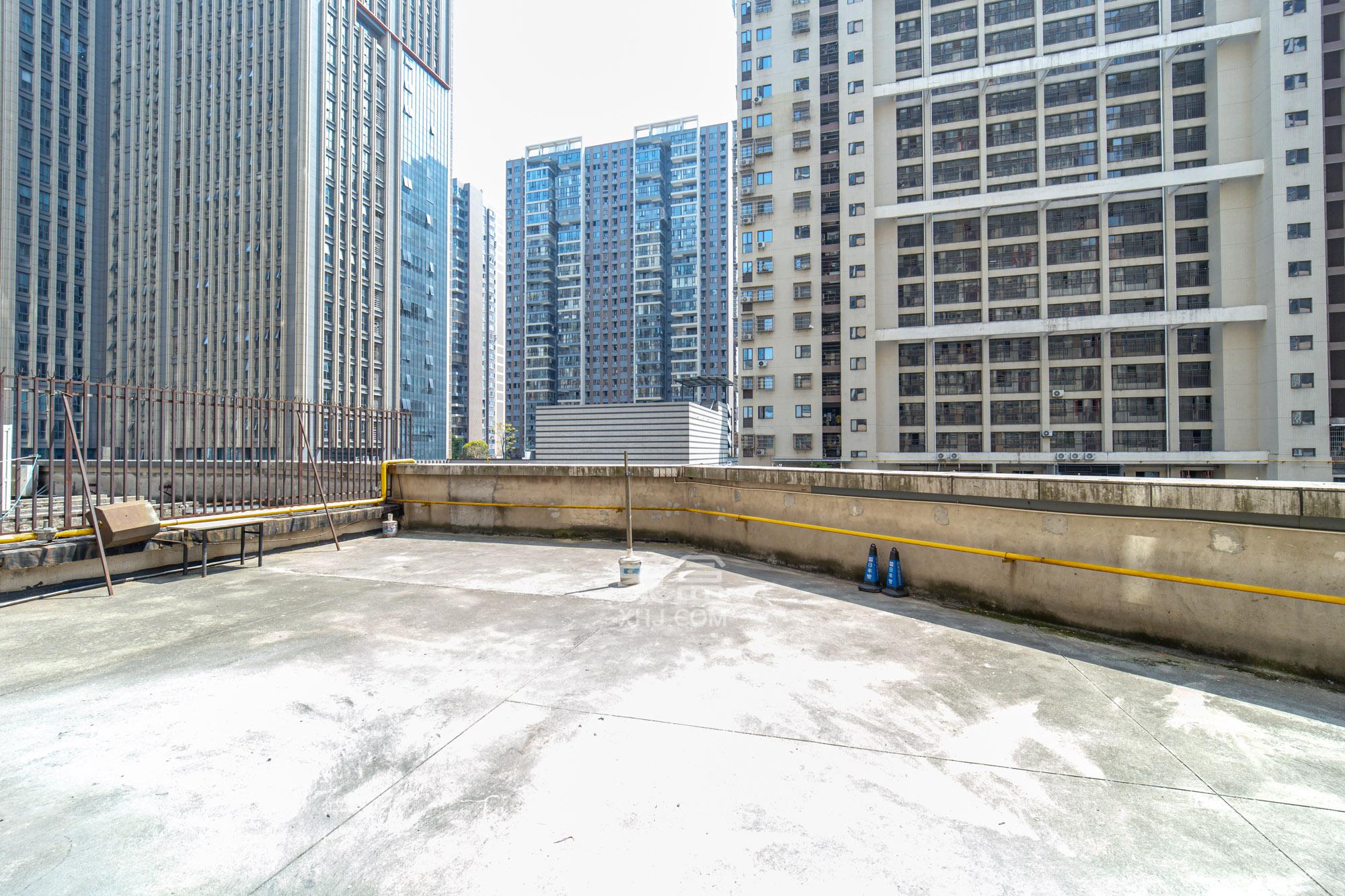 新长海广场 2室2厅1卫 43.8万 新长海广场 2室2厅1卫 43.8万其他