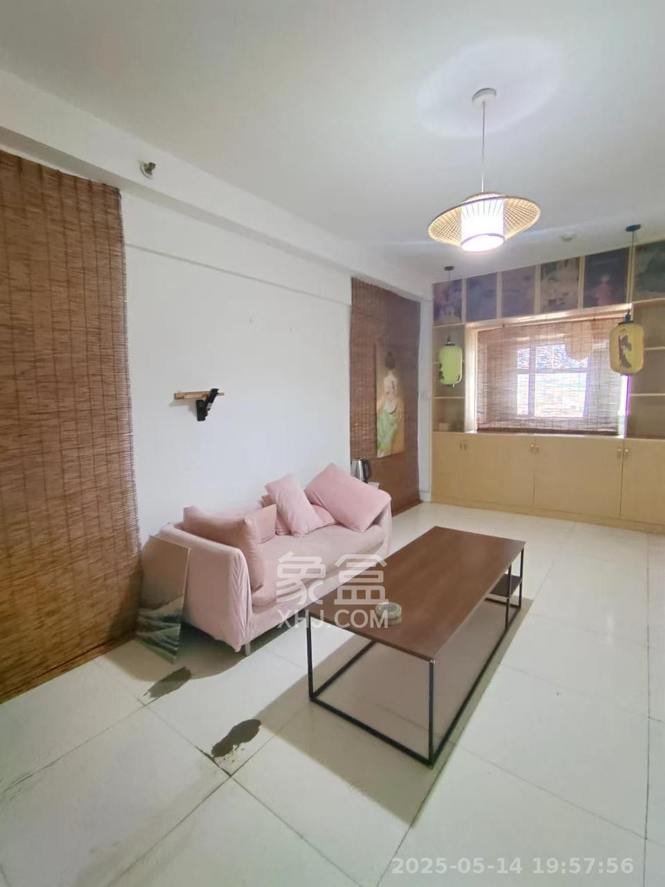 湘域中央 1室1厅1卫 2580.0元/月 湘域中央 1室1厅1卫 2580.0元/月室内图