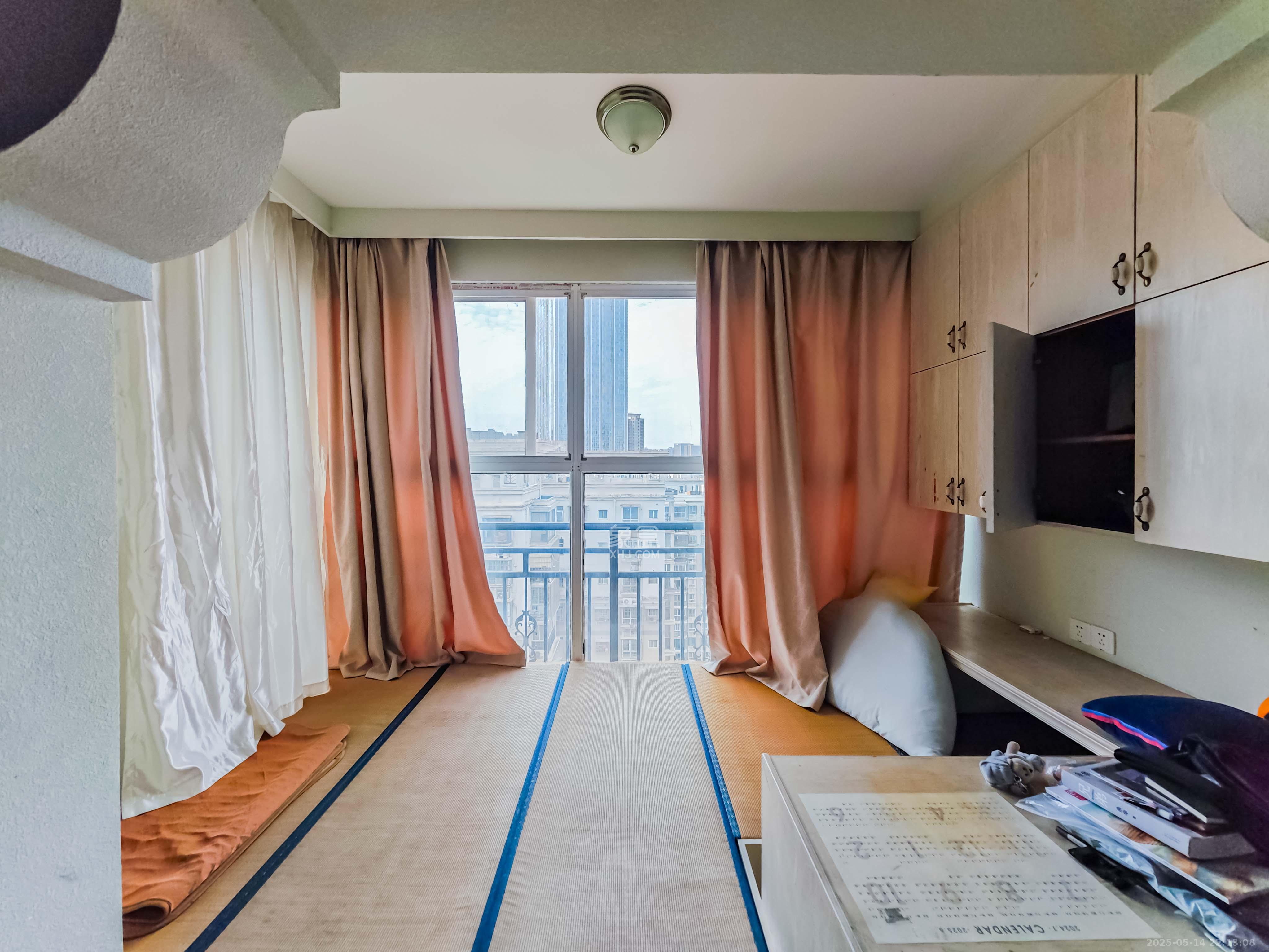 城市山水豪园(山水城市风景) 2室2厅1卫 79.8万 城市山水豪园(山水城市风景) 2室2厅1卫 79.8万阳台