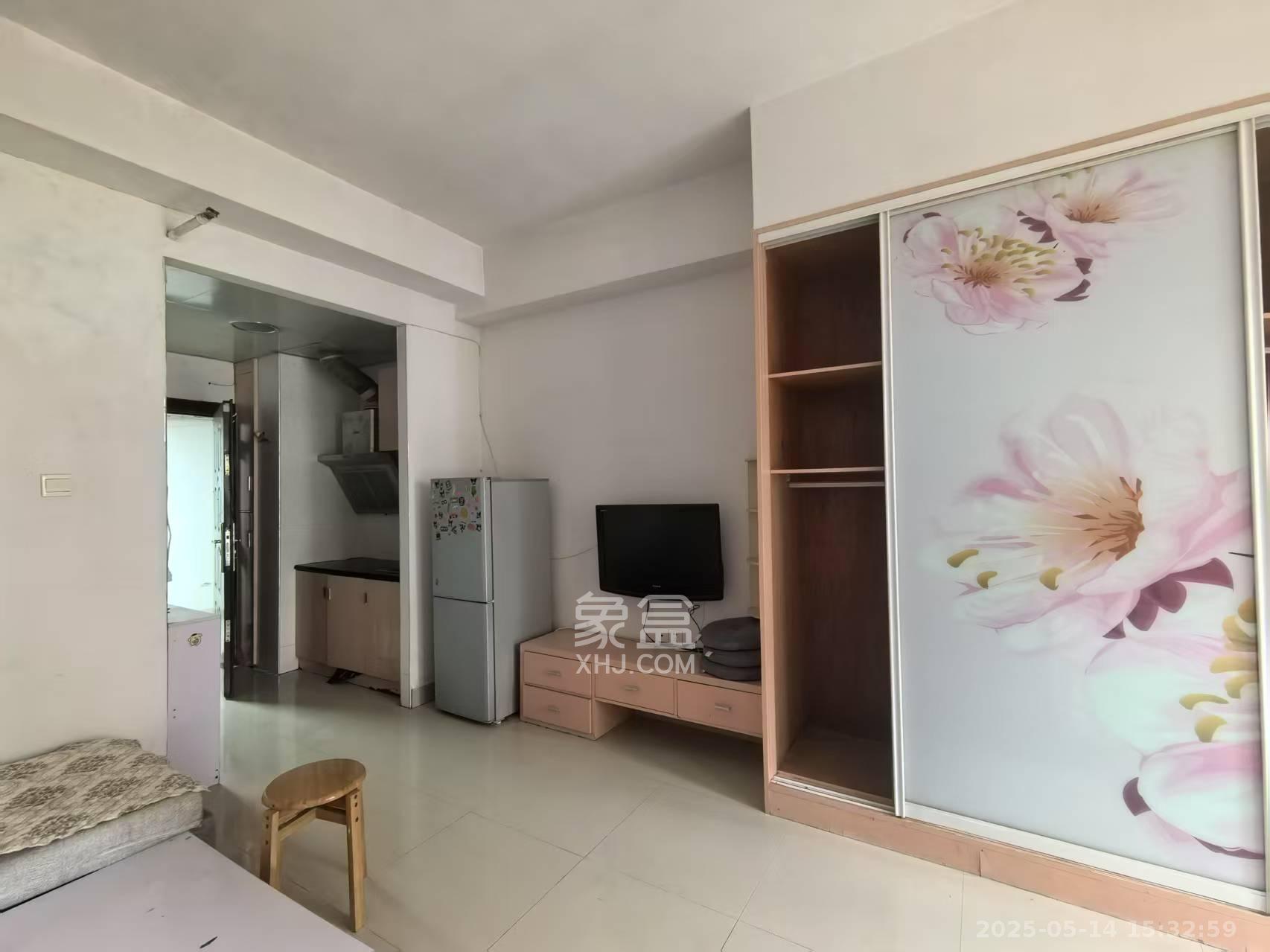 生活艺术城  1室1厅1卫    1200.0元/月 生活艺术城  1室1厅1卫    1200.0元/月室内图