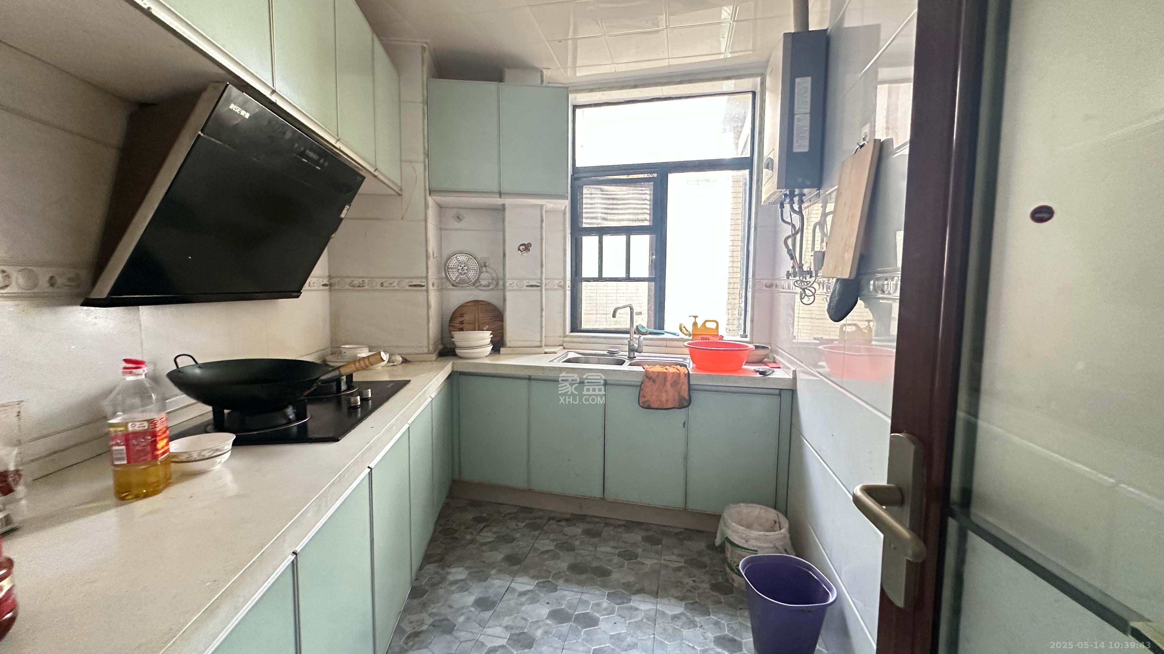 辉煌国际城二期 4室2厅1卫 3800.0元/月 辉煌国际城二期 4室2厅1卫 3800.0元/月室内图