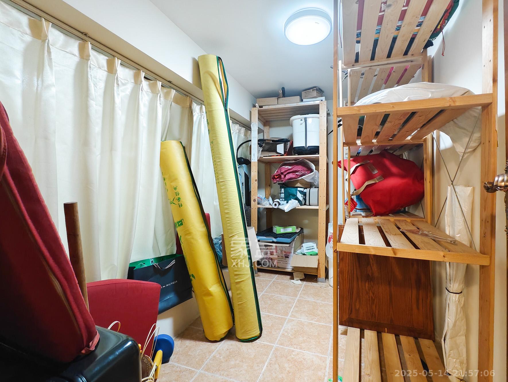 保利城（中航城国际社区、郡原美村）  5室2厅3卫   288.00万其他