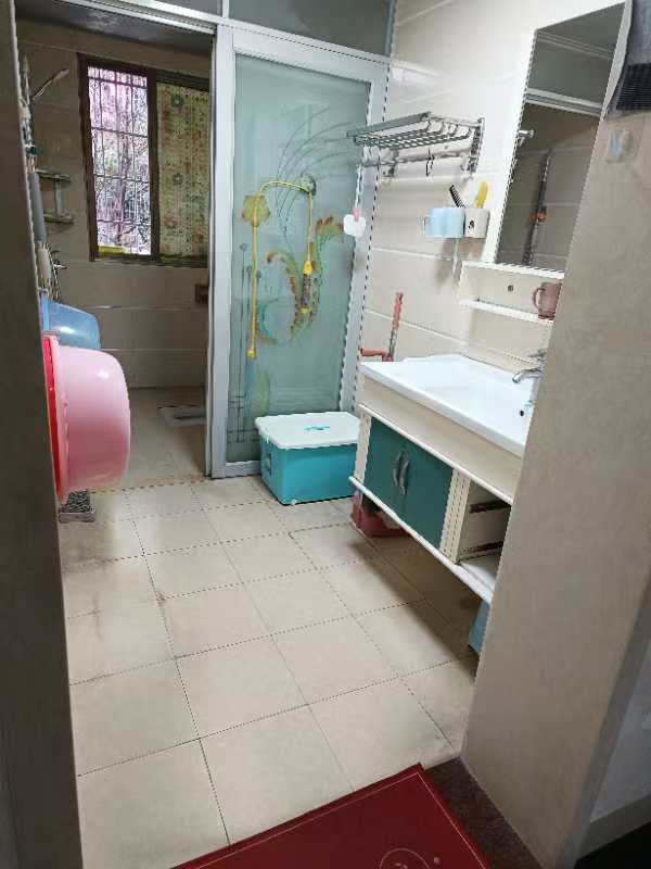 长湖小区  3室2厅1卫   1200.00元/月室内图