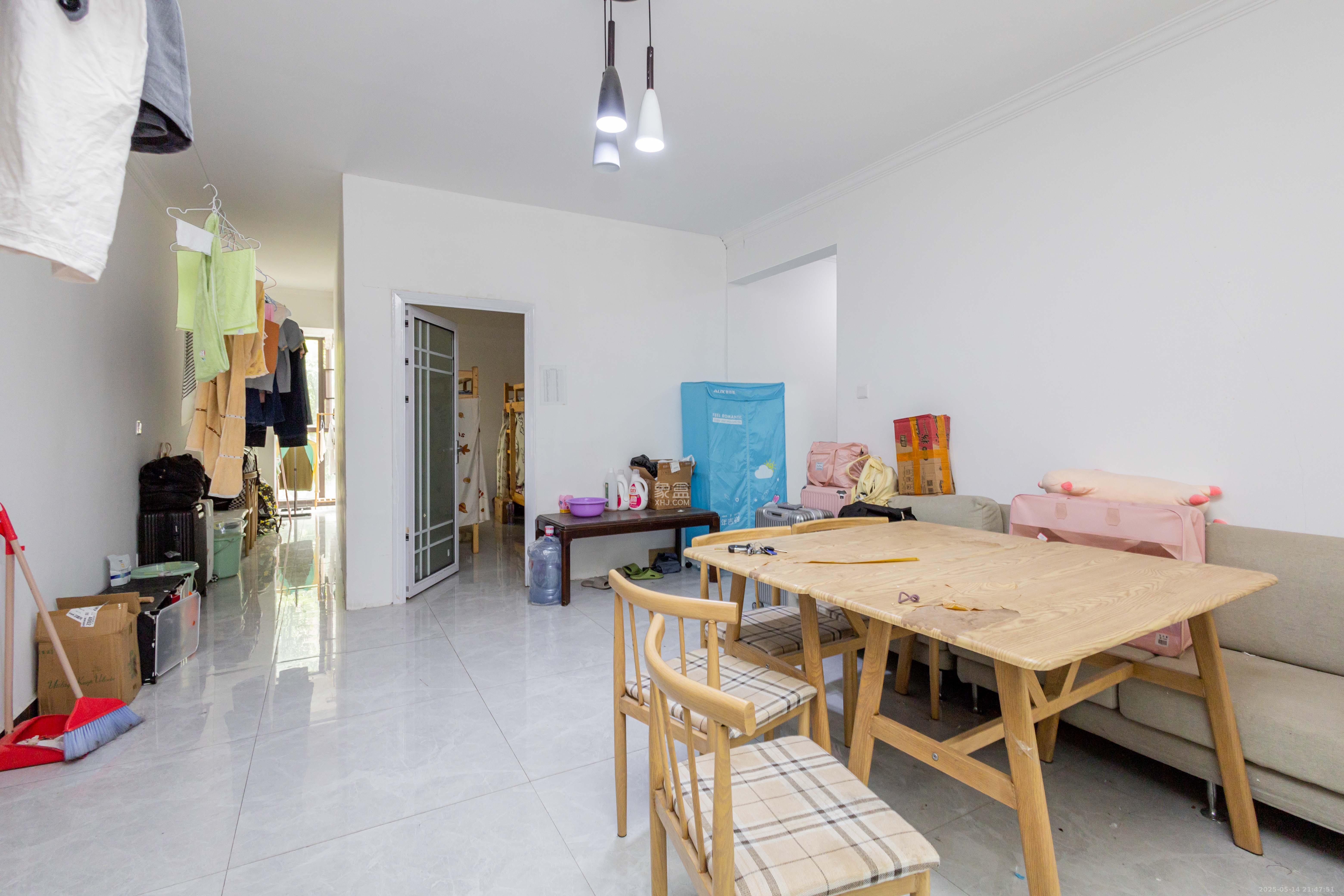 映悦星府 4室2厅2卫 73.0万 映悦星府 4室2厅2卫 73.0万客厅