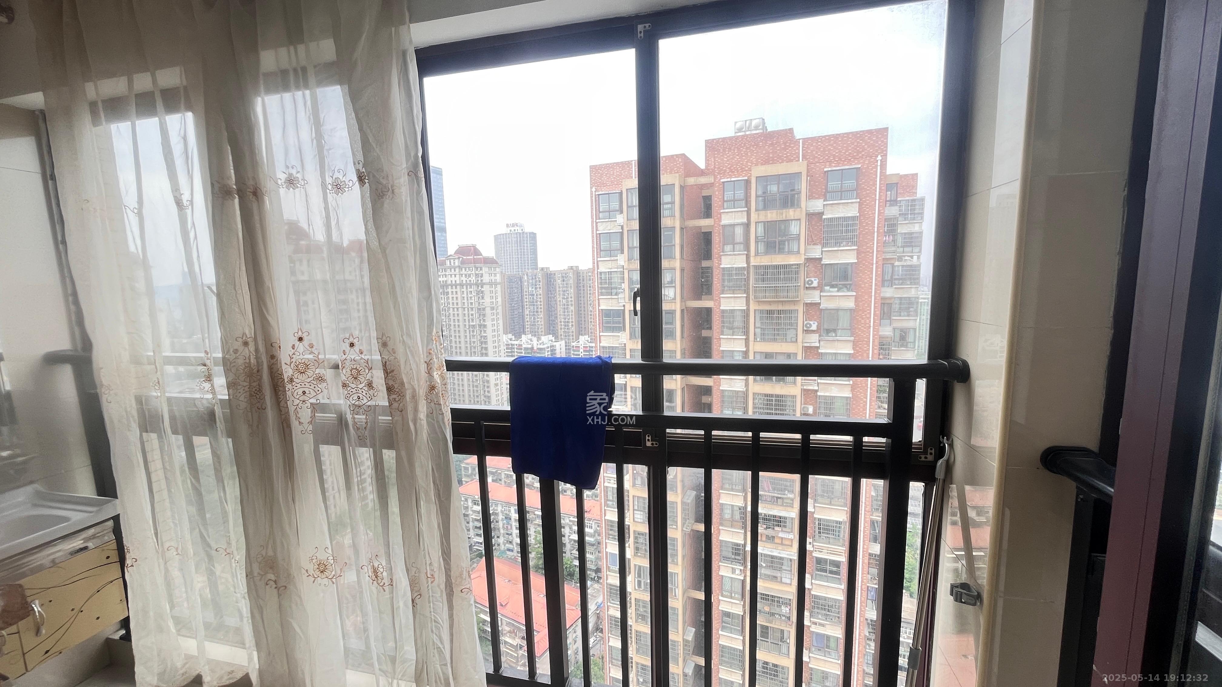 三力公寓(三力国际) 2室2厅1卫 2800.0元/月 三力公寓(三力国际) 2室2厅1卫 2800.0元/月室内图