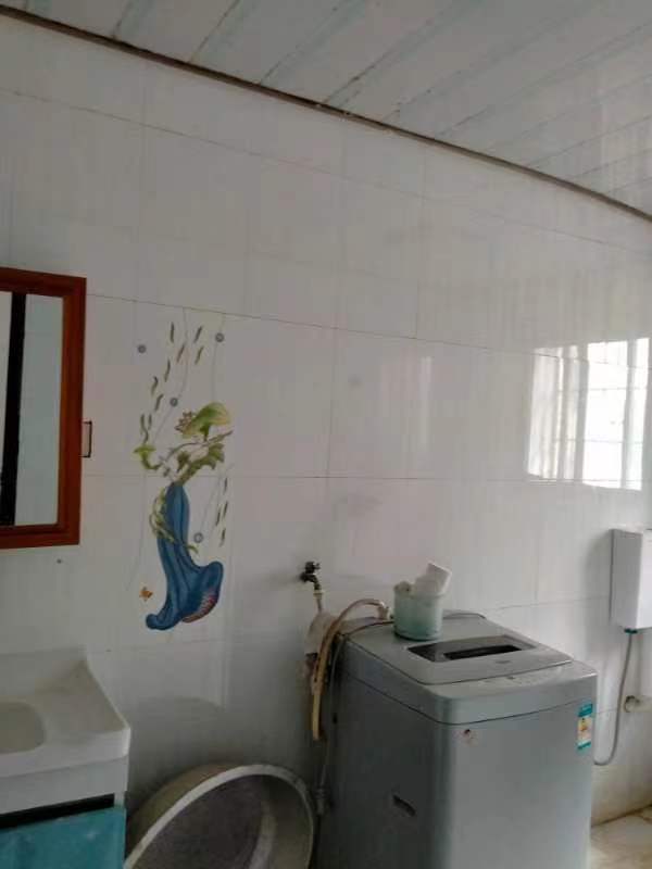 金信花园 4室2厅0卫 80.0万 金信花园 4室2厅0卫 80.0万客厅