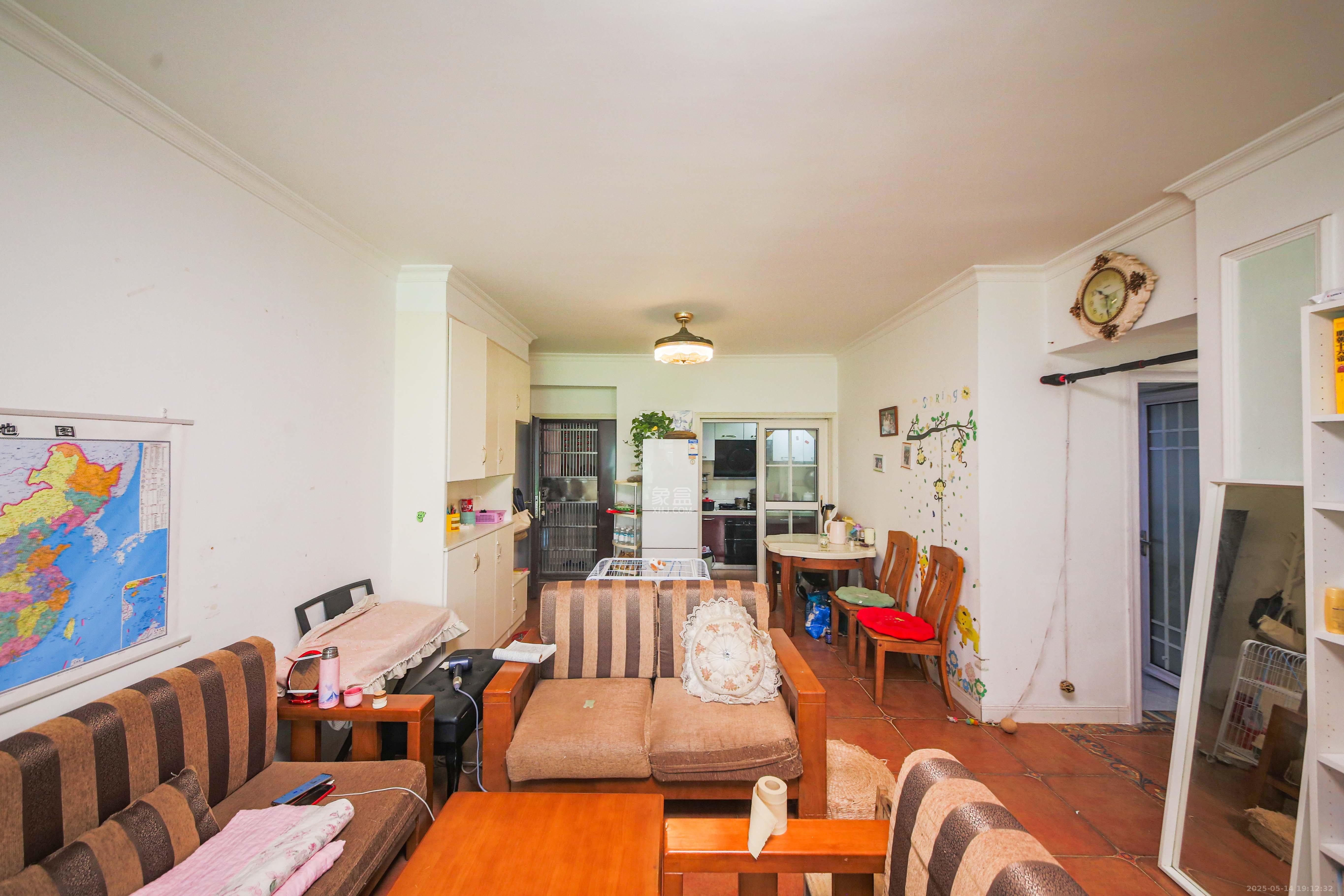 和庄  3室1厅2卫    108.0万 和庄  3室1厅2卫    108.0万客厅