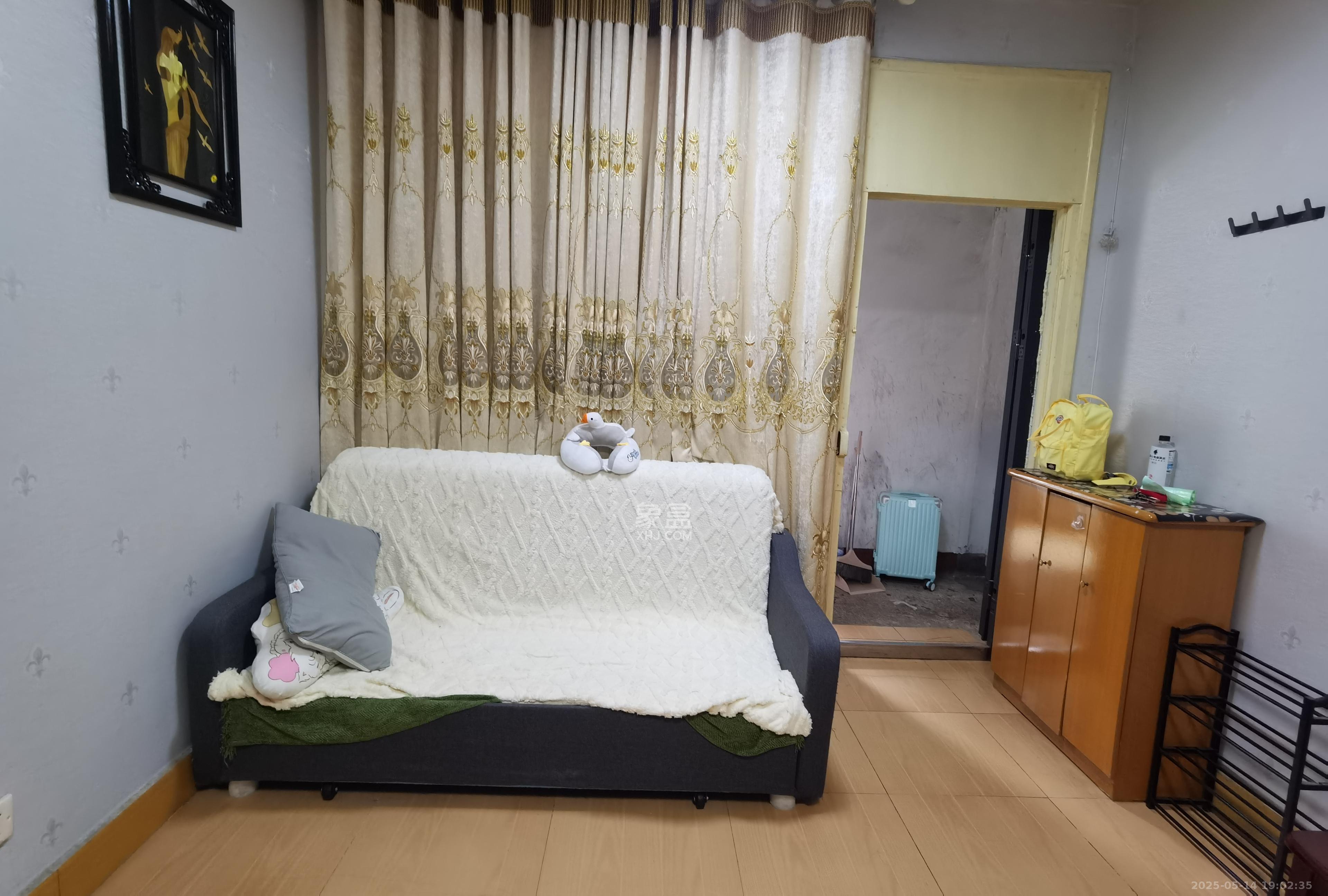 中南大学湘雅附一北院  1室1厅1卫    1600.0元/月室内图1