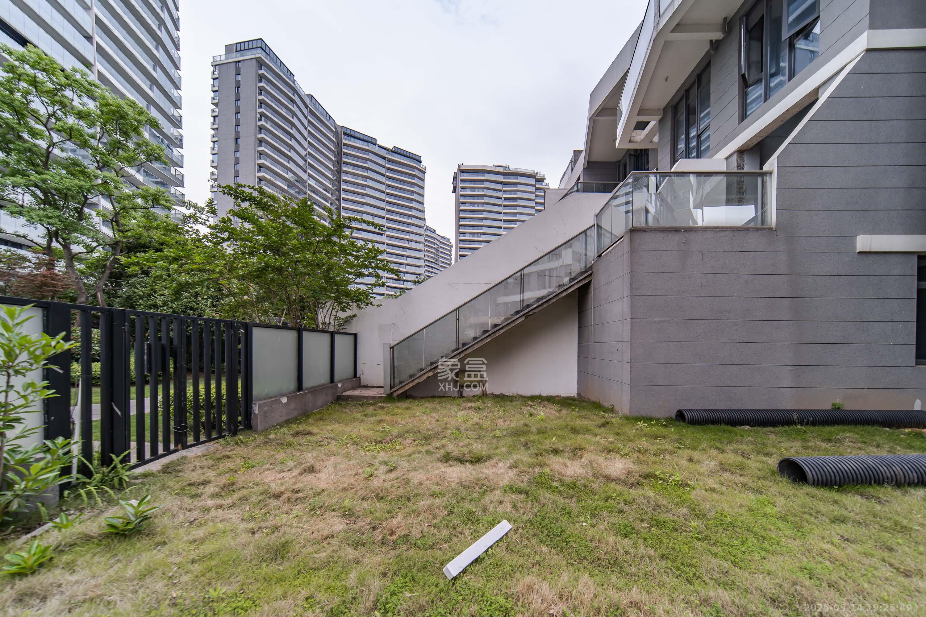 珠江颐德公馆  7室3厅3卫    1260.0万其他