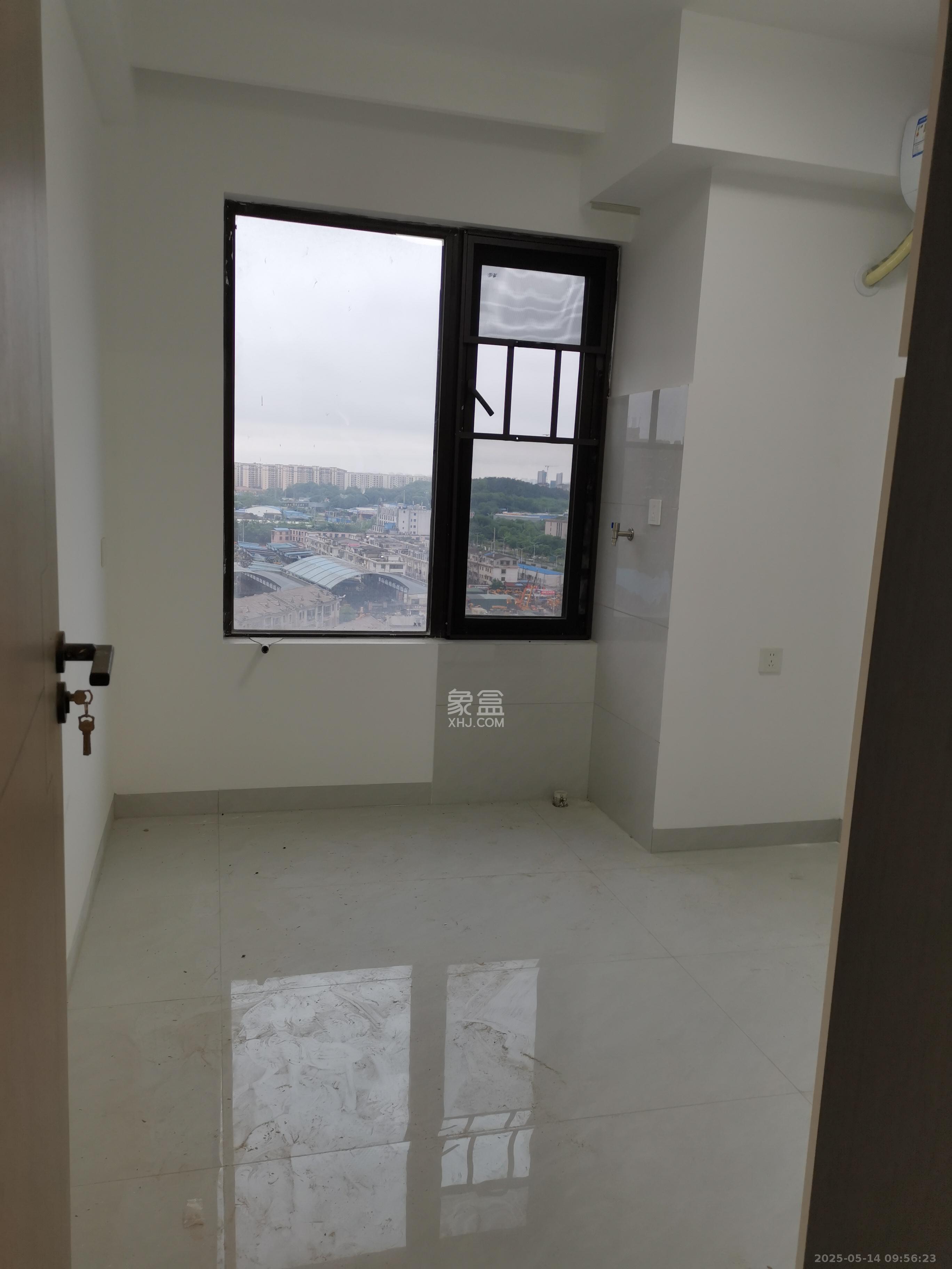 中海珑悦府  2室1厅1卫    2000.0元/月室内图