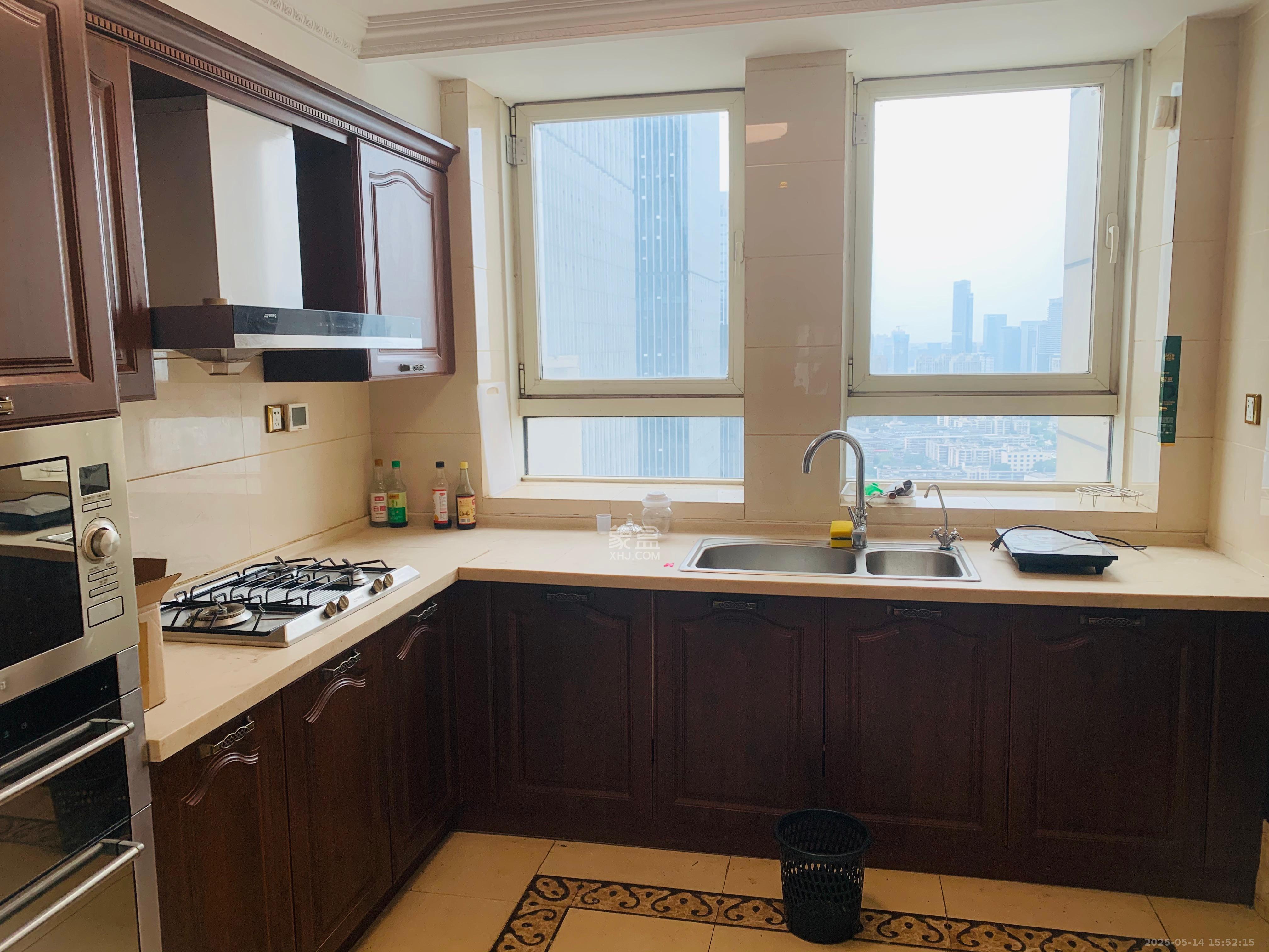 万达公馆 3室2厅4卫 9000.0元/月 万达公馆 3室2厅4卫 9000.0元/月室内图