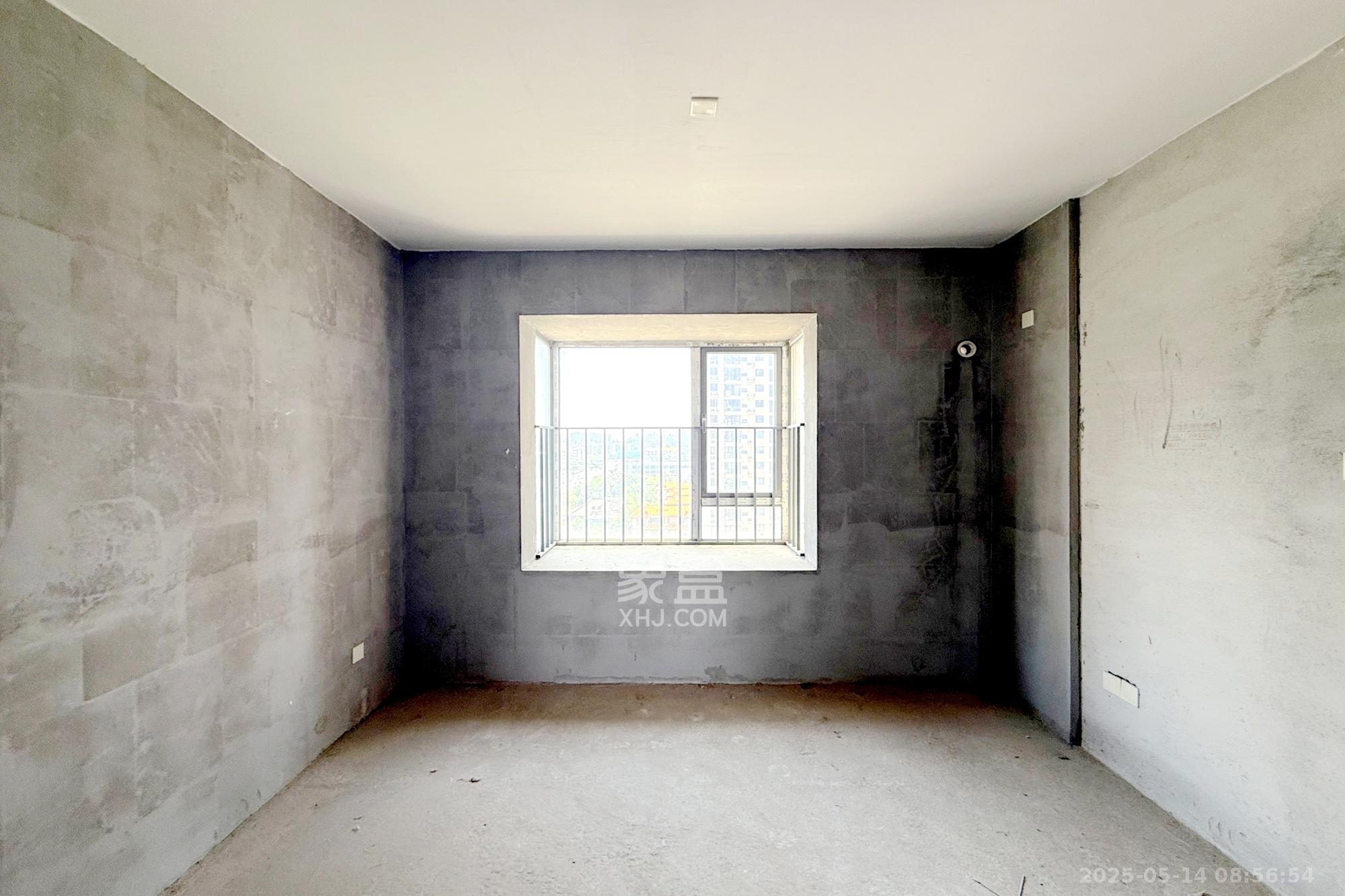 中粮鸿云 3室2厅2卫 62.6万 中粮鸿云 3室2厅2卫 62.6万卧室