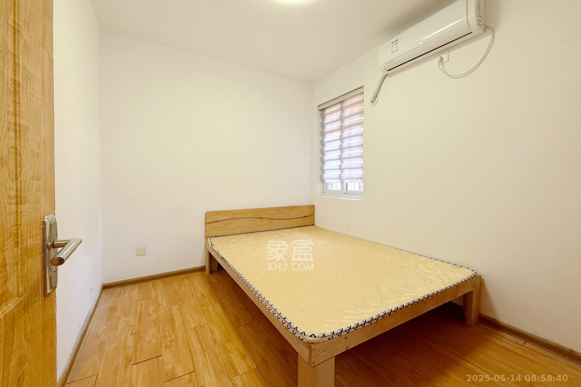 新城国际花都 3室2厅1卫 53.0万 新城国际花都 3室2厅1卫 53.0万卧室