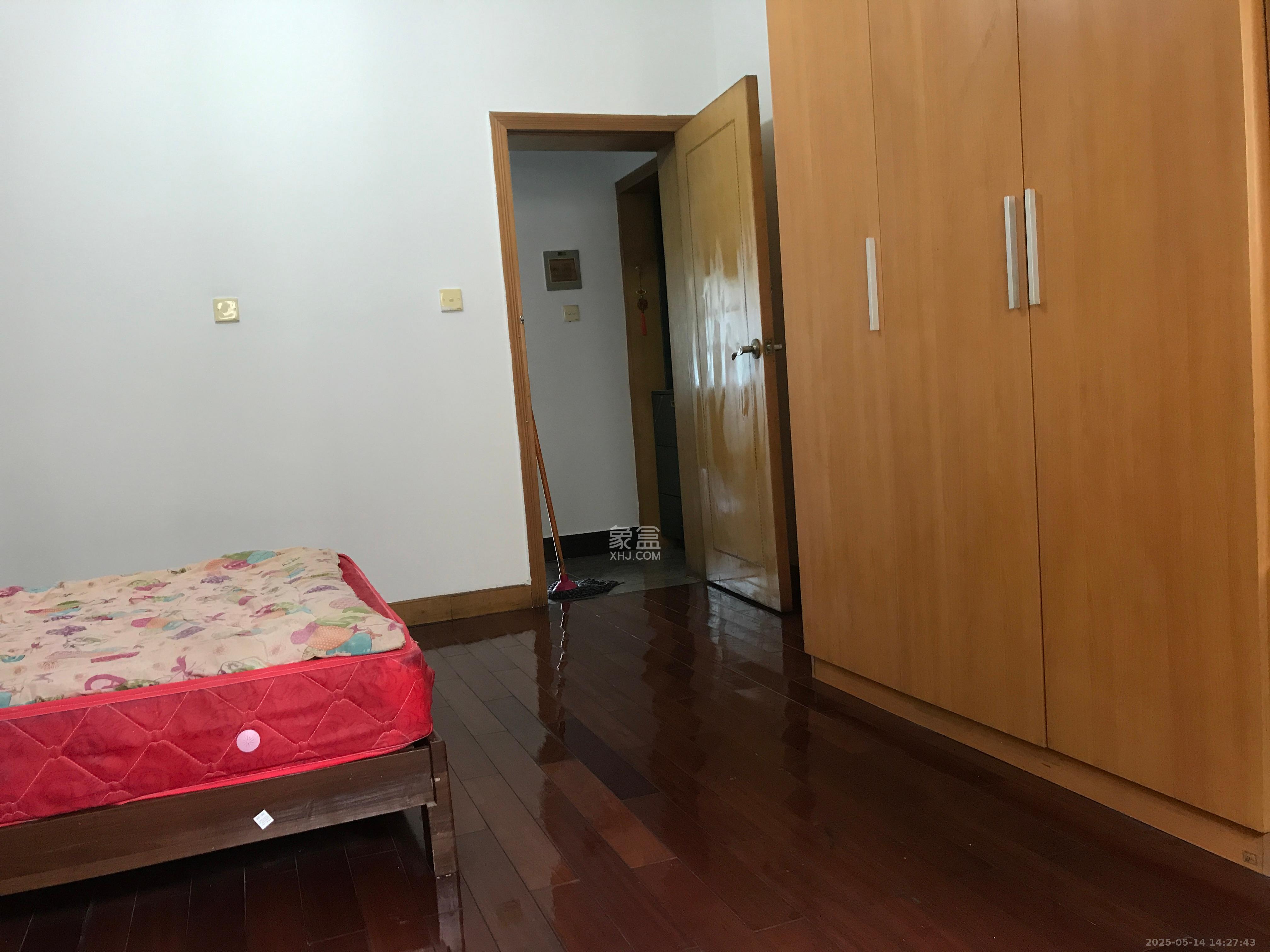 南方宿舍  2室1厅1卫   1400.00元/月室内图