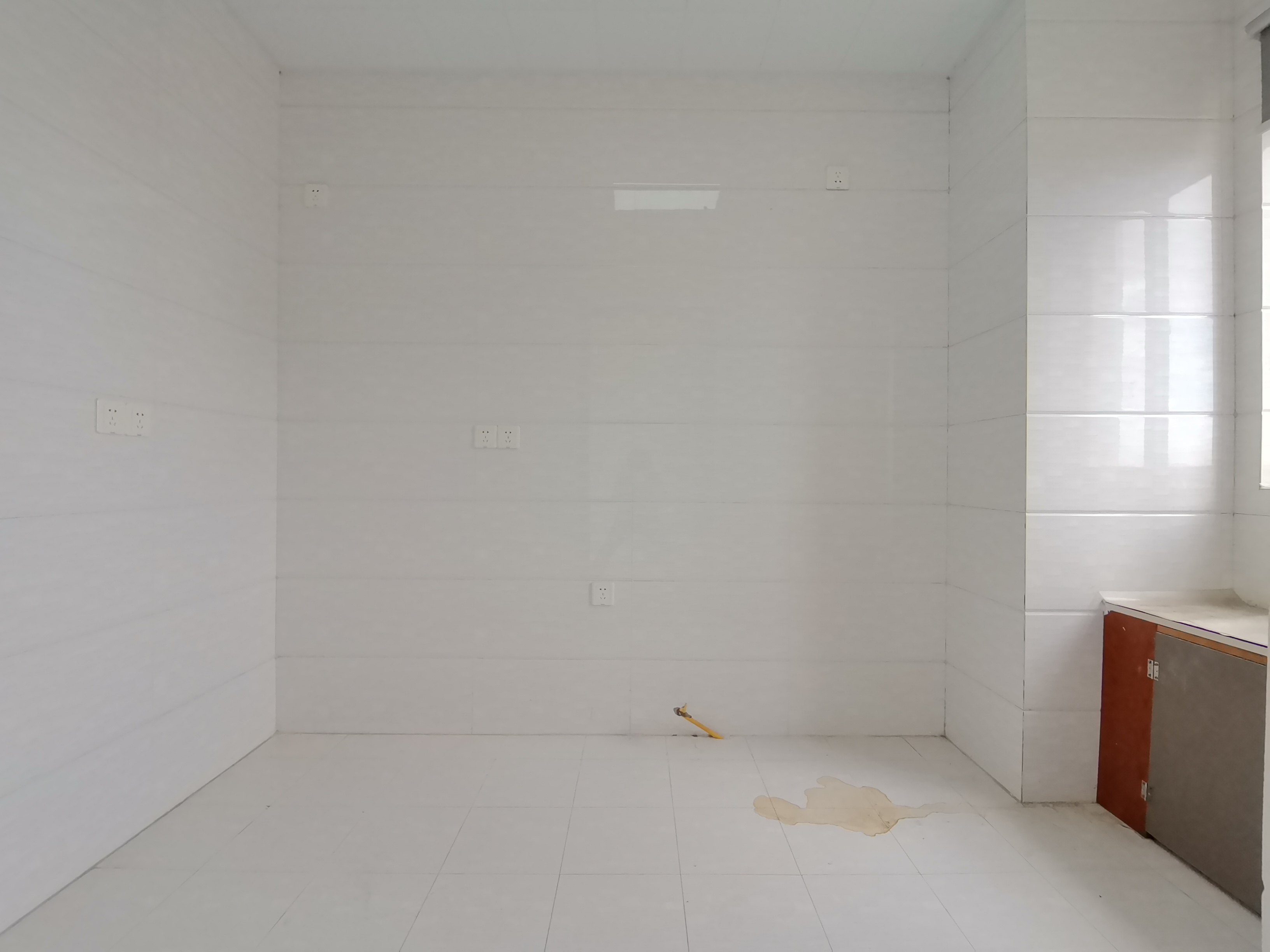 法苑里 3室2厅1卫 3300.00元/月 法苑里 3室2厅1卫 3300.00元/月室内图