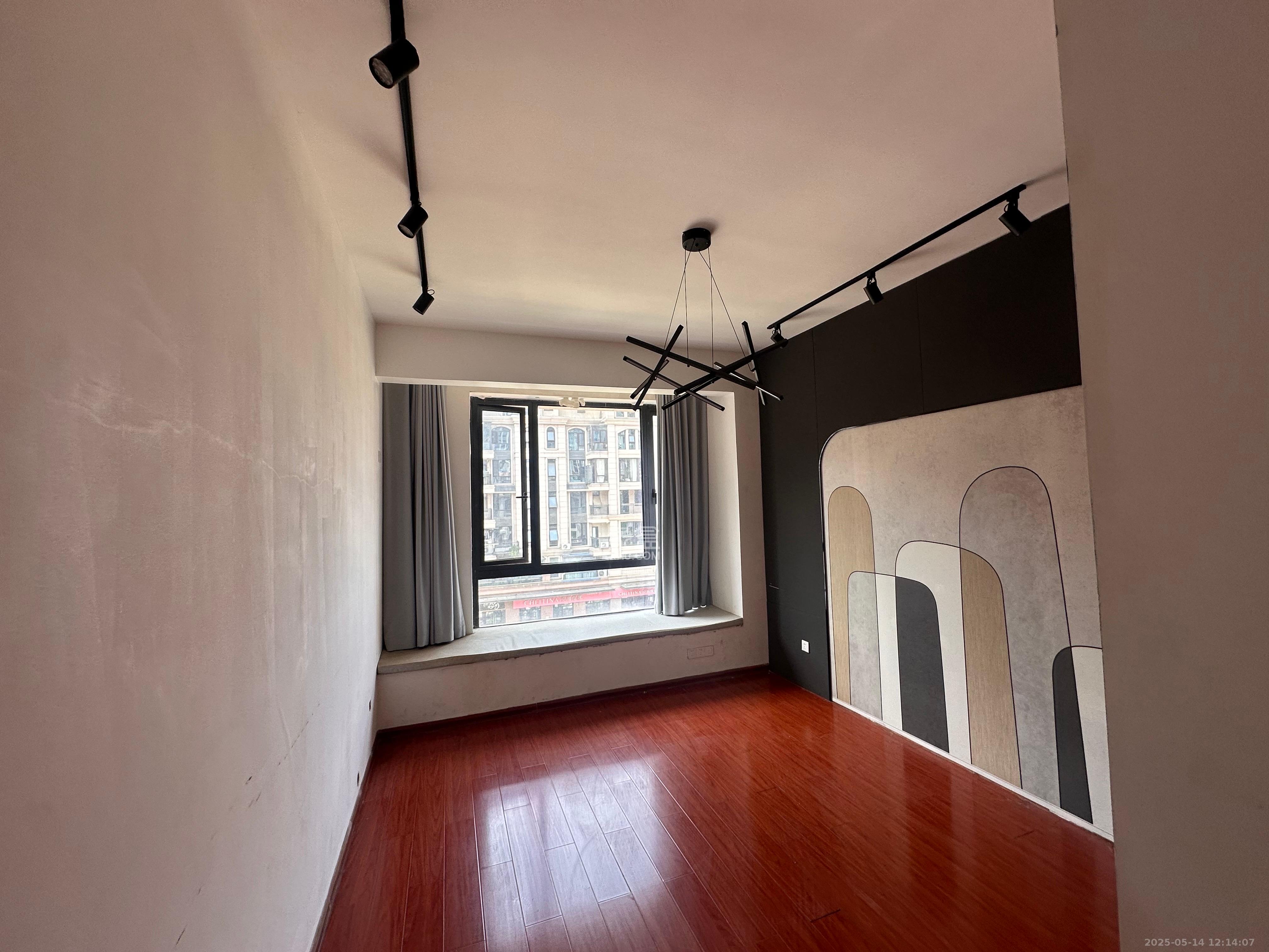 明昇壹城(明昇时代广场)一期  4室3厅2卫    5000.0元/月 明昇壹城(明昇时代广场)一期  4室3厅2卫    5000.0元/月室内图