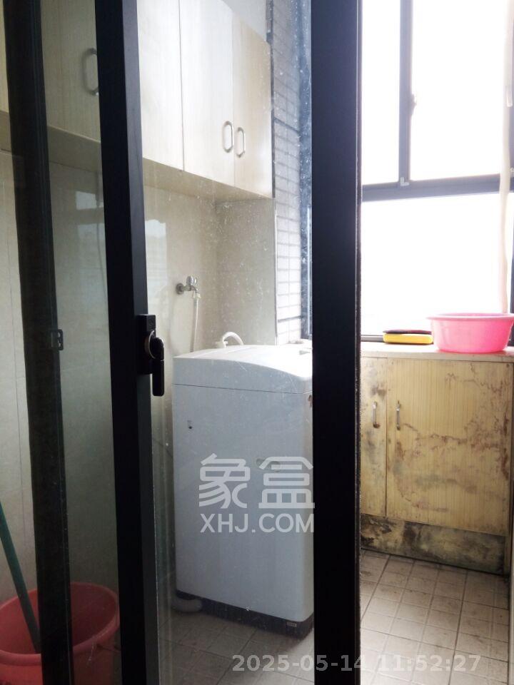 长房时代城  2室1厅1卫    1600.0元/月室内图