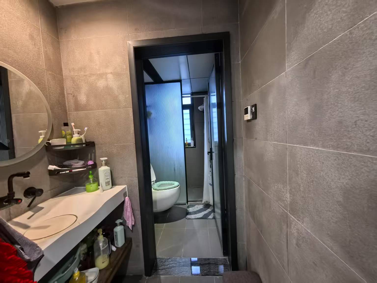 怡河园 4室2厅2卫 138.0万 怡河园 4室2厅2卫 138.0万客厅