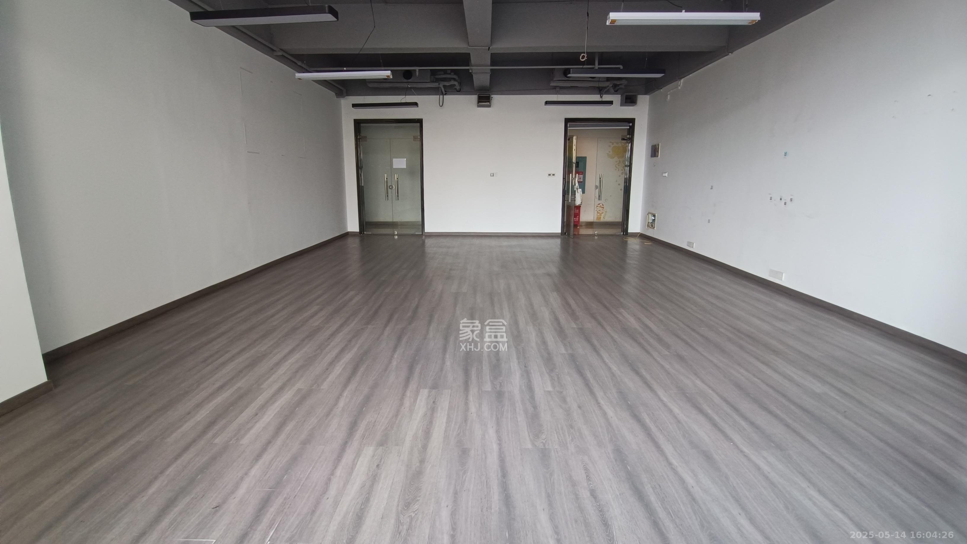 保利麓谷林语I区  1室1厅1卫    5000.0元/月室内图