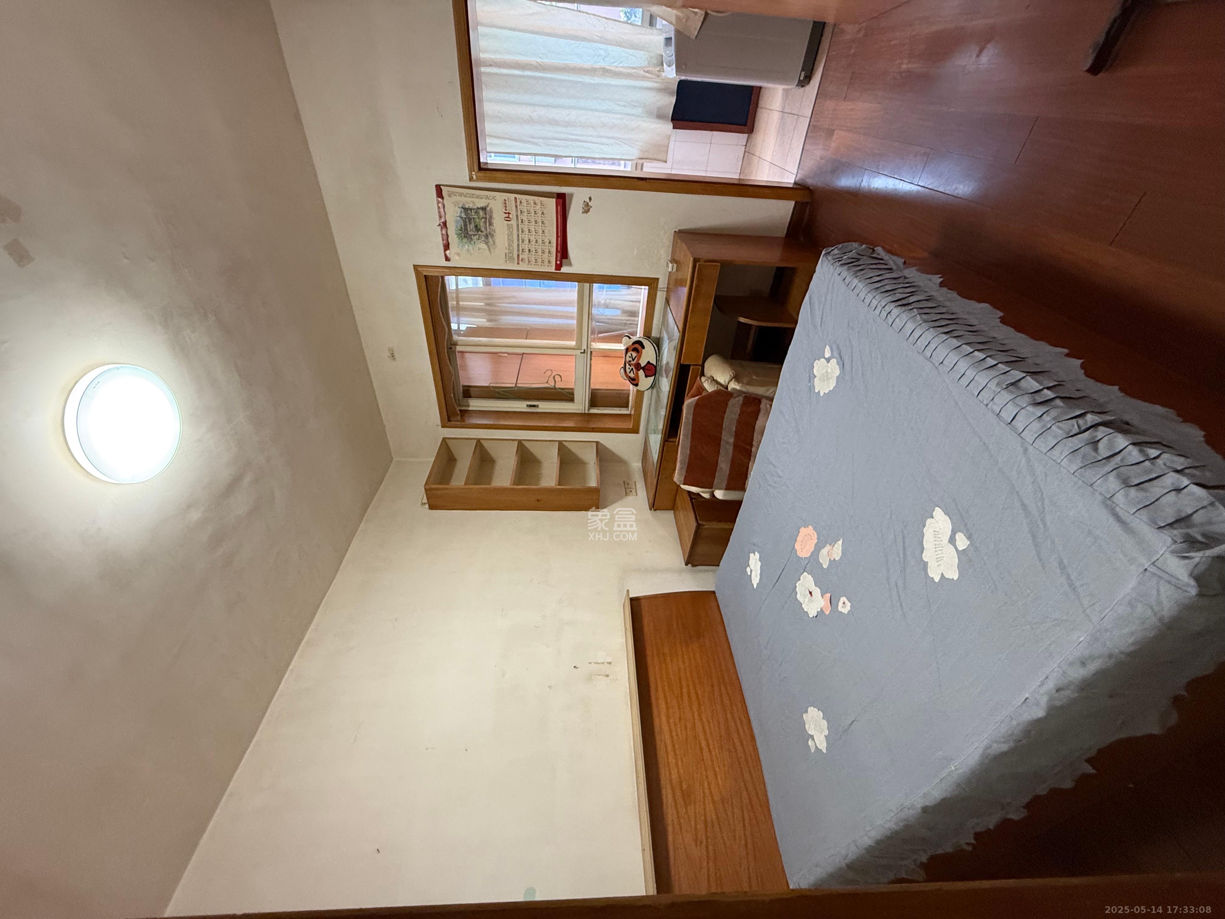 长探家园  3室1厅1卫   1800.00元/月室内图