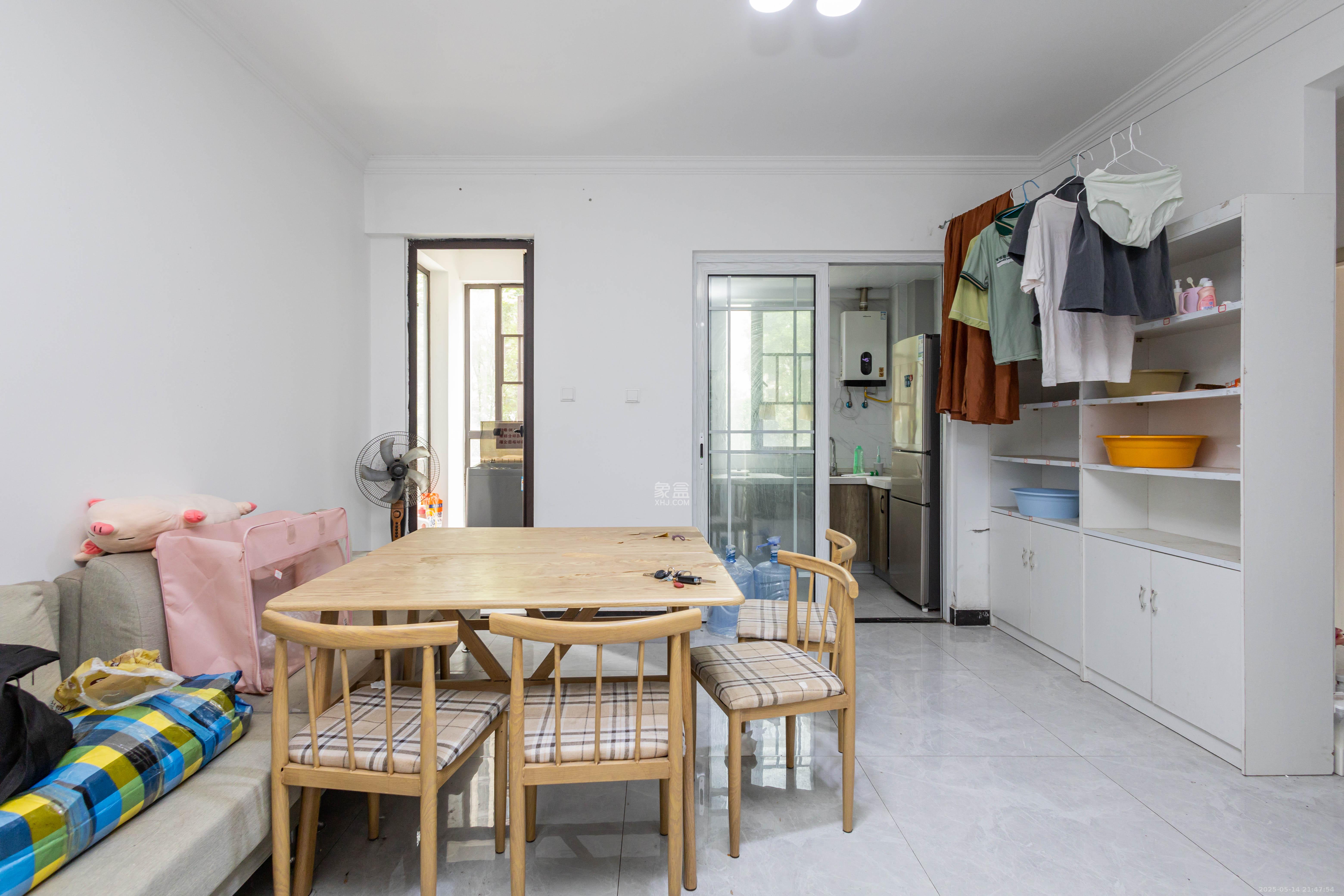 映悦星府 4室2厅2卫 73.0万 映悦星府 4室2厅2卫 73.0万客厅