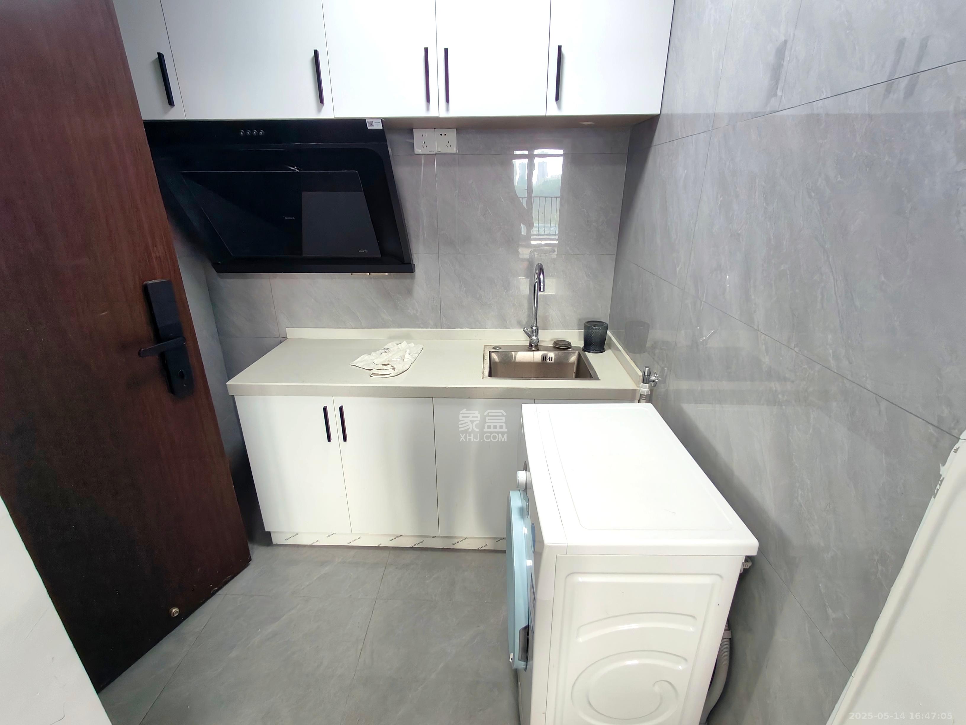 佳兆业云顶都汇 1室1厅1卫 1500.0元/月 佳兆业云顶都汇 1室1厅1卫 1500.0元/月室内图