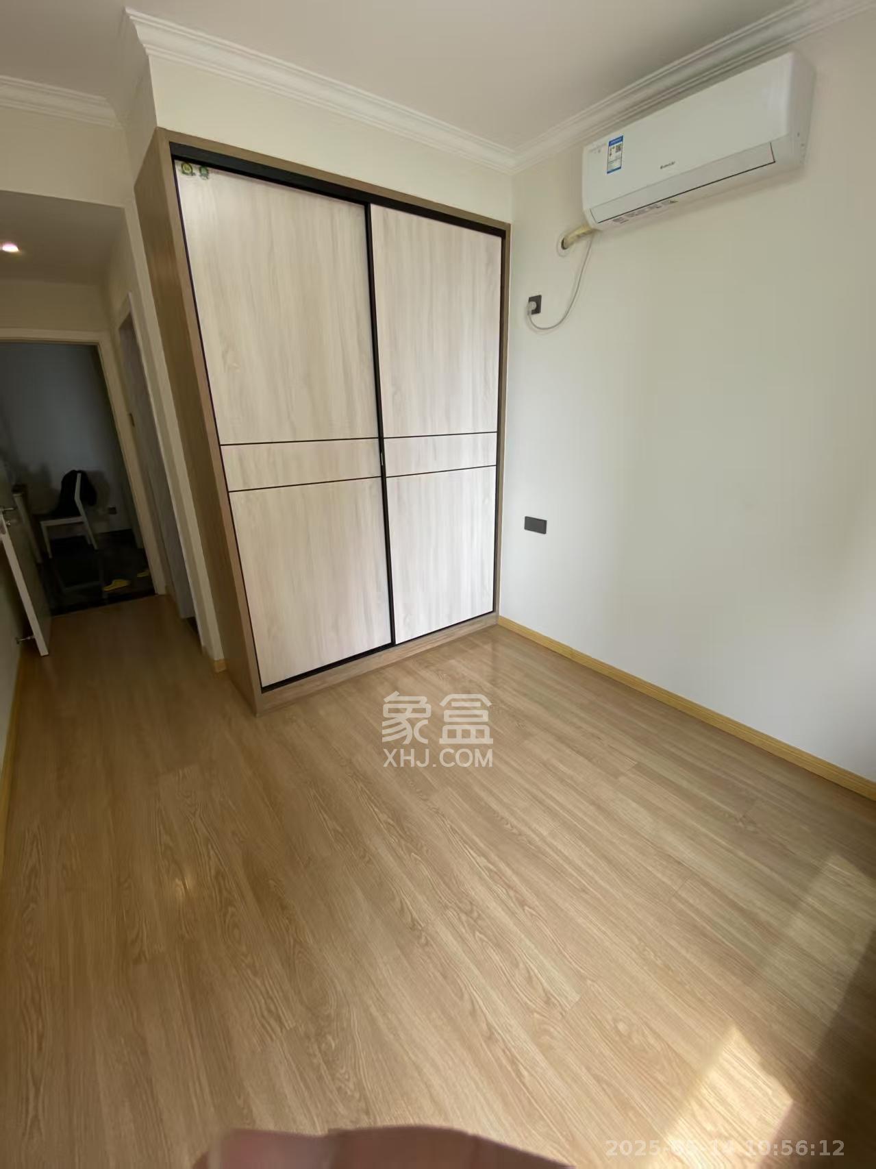 东方美地  3室2厅2卫   3000.00元/月室内图
