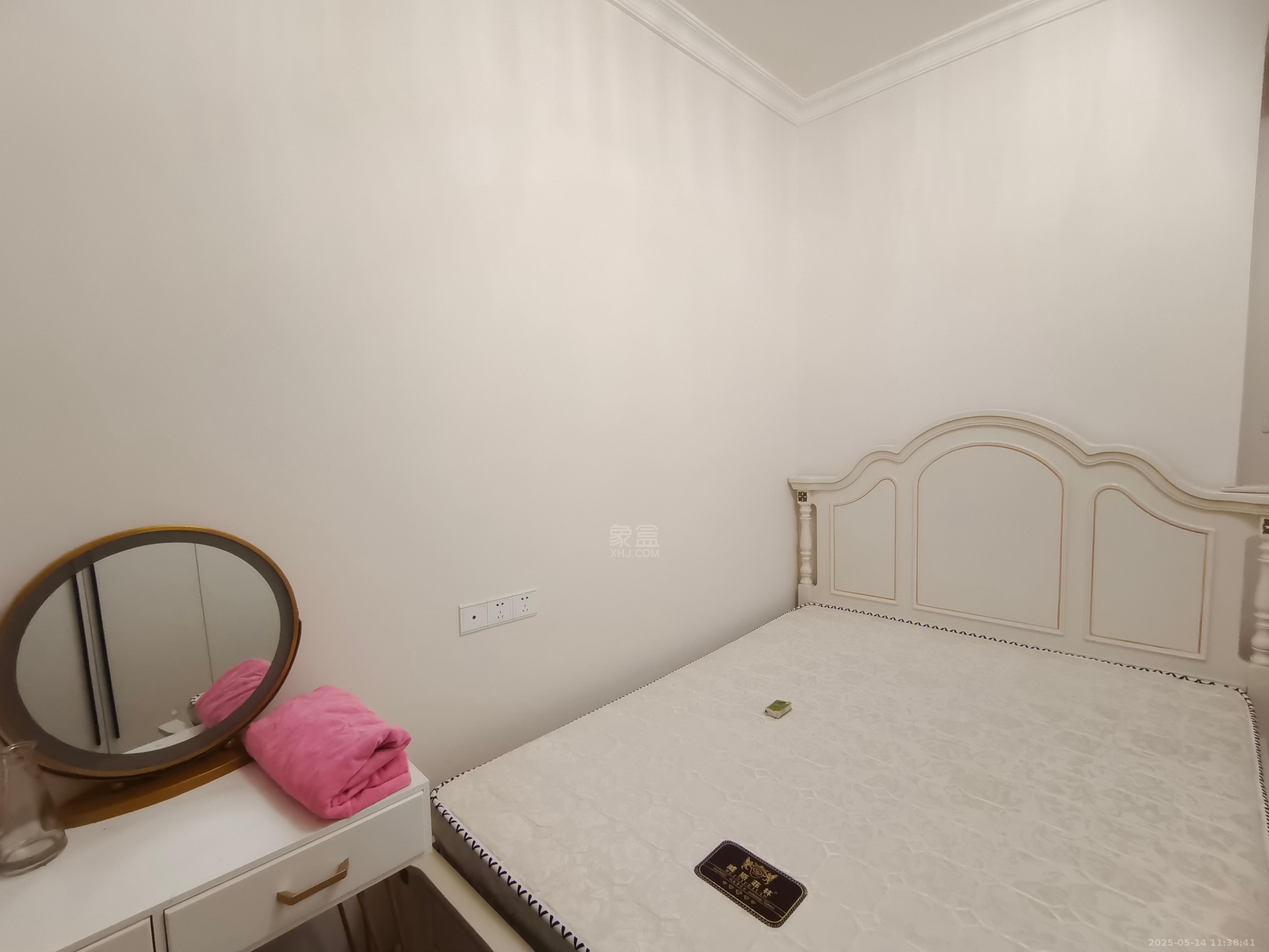 华晨御园 1室1厅0卫 1600.0元/月 华晨御园 1室1厅0卫 1600.0元/月室内图