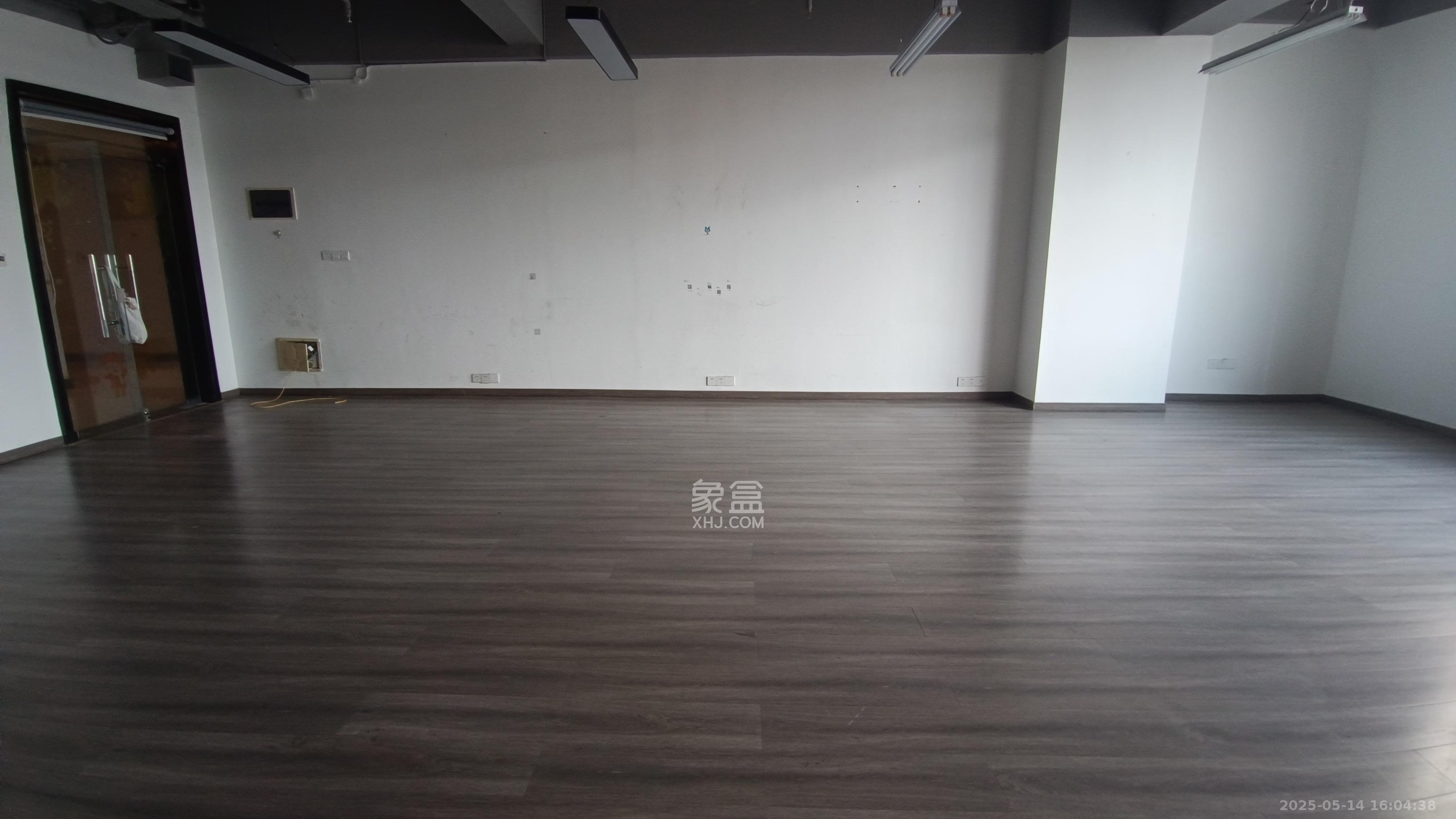 保利麓谷林语I区  1室1厅1卫    5000.0元/月室内图